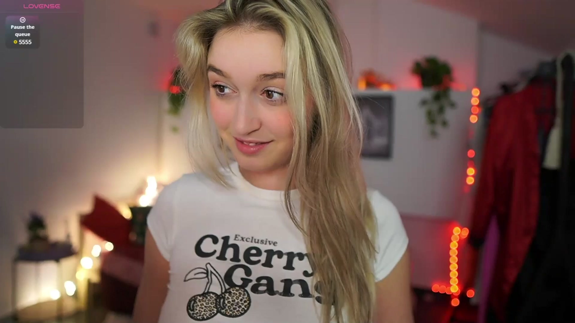Gallery image thumbnail from Alexis__Texas's myfreecams stream on, 01/18/2025, 24:31 image 19 of 20