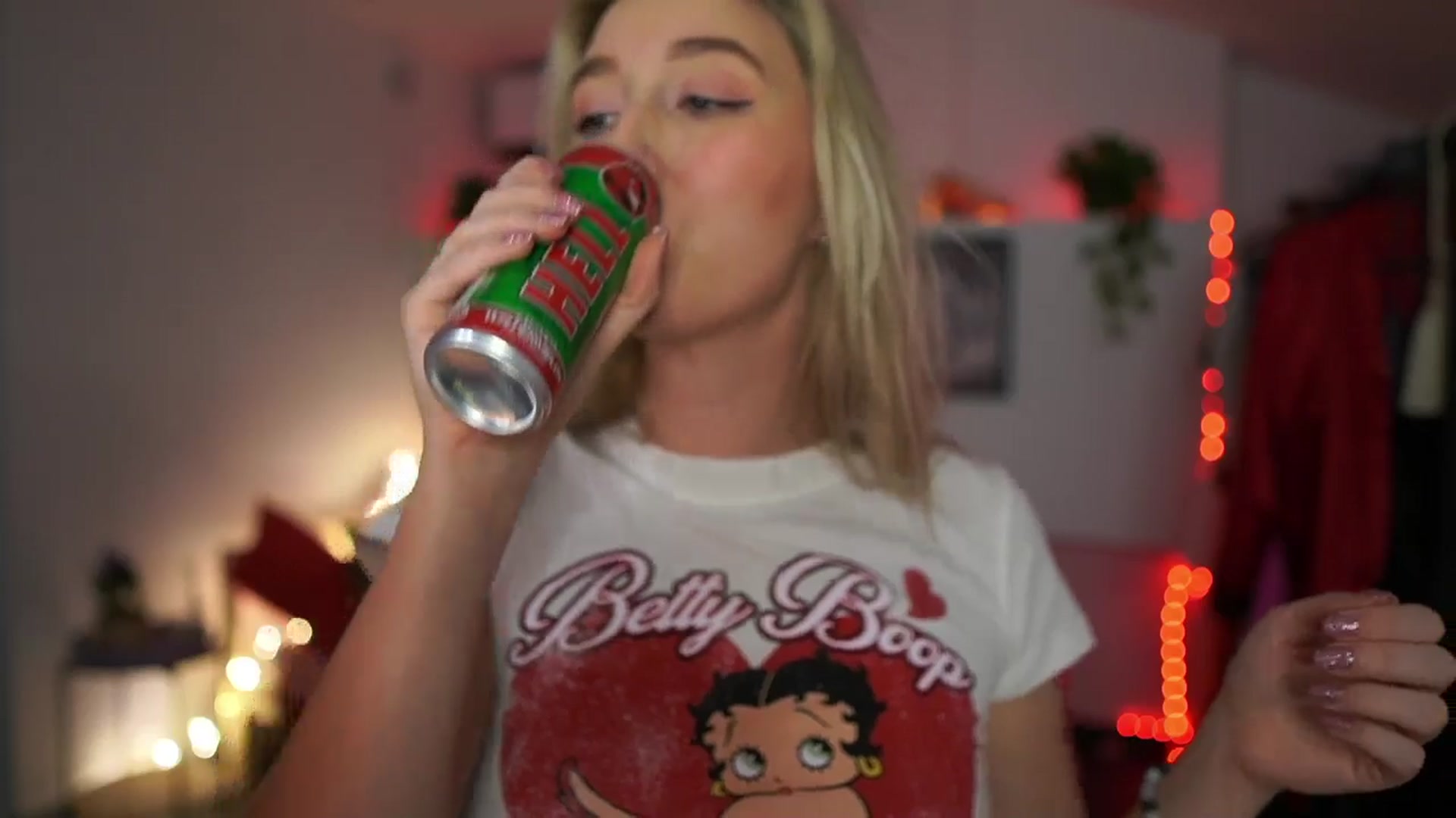 Gallery image thumbnail from Alexis__Texas's myfreecams stream on, 01/19/2025, 23:23 image 3 of 20
