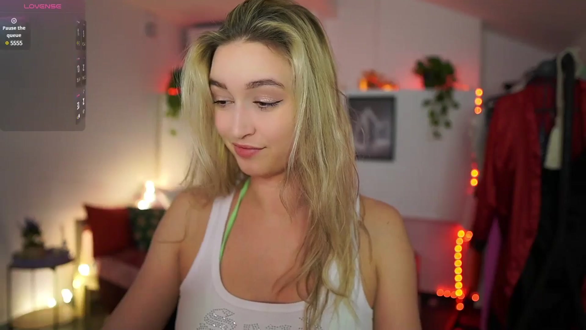 Gallery image thumbnail from Alexis__Texas's myfreecams stream on, 01/21/2025, 21:04 image 9 of 20