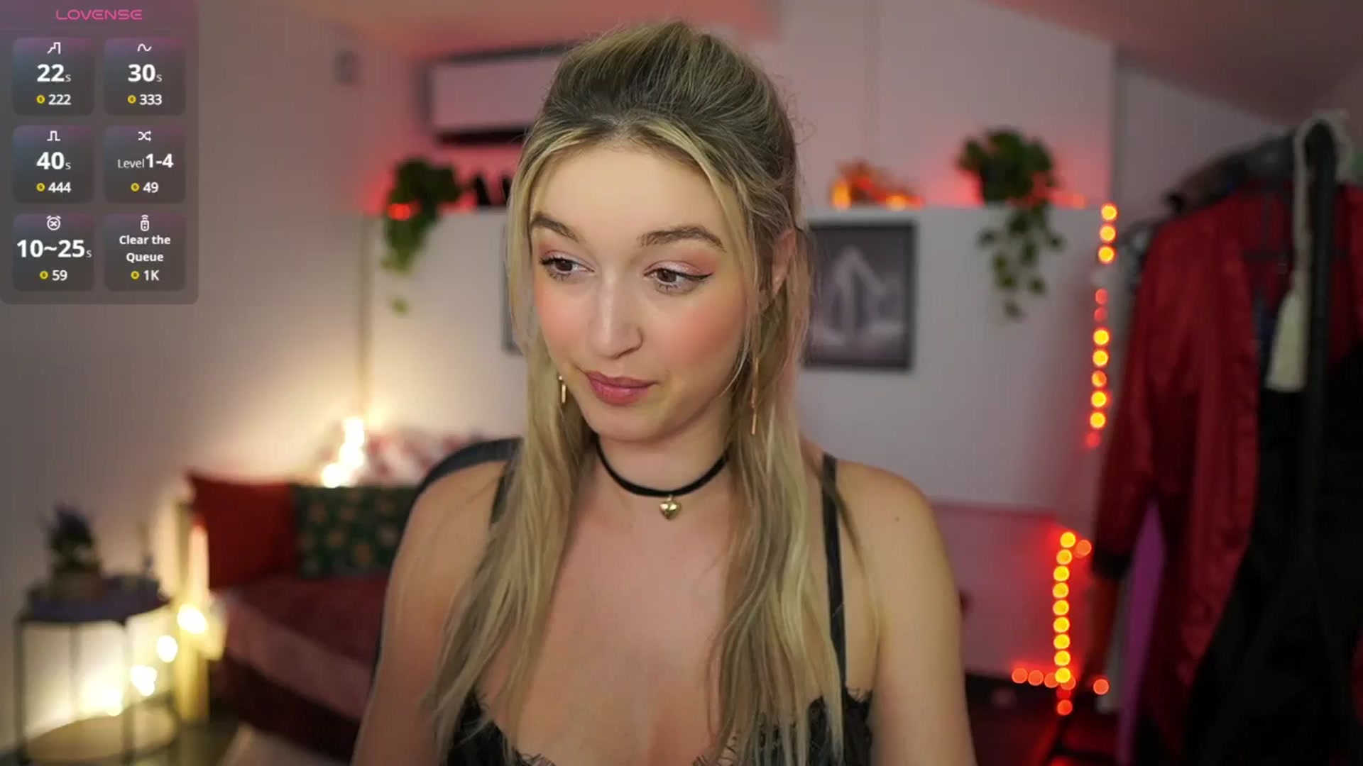 Gallery image thumbnail from Alexis__Texas's myfreecams stream on, 01/24/2025, 23:06 image 16 of 20