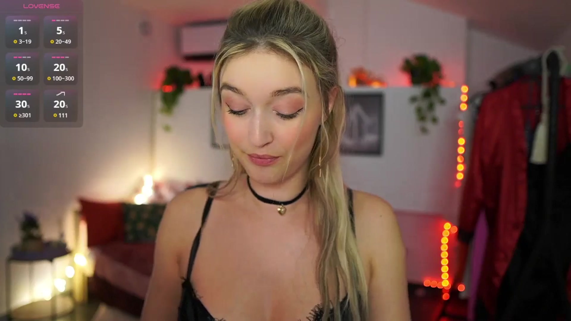 Gallery image thumbnail from Alexis__Texas's myfreecams stream on, 01/24/2025, 23:06 image 13 of 20