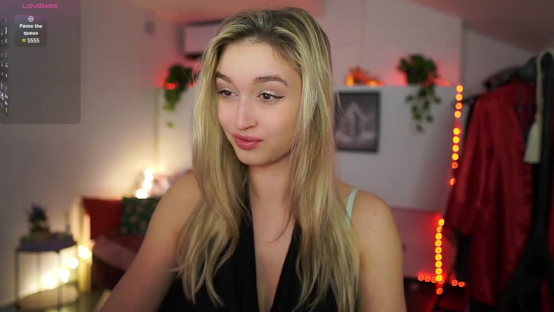 Gallery image thumbnail from Alexis__Texas's myfreecams stream on, 01/29/2025, 20:12 image 16 of 20