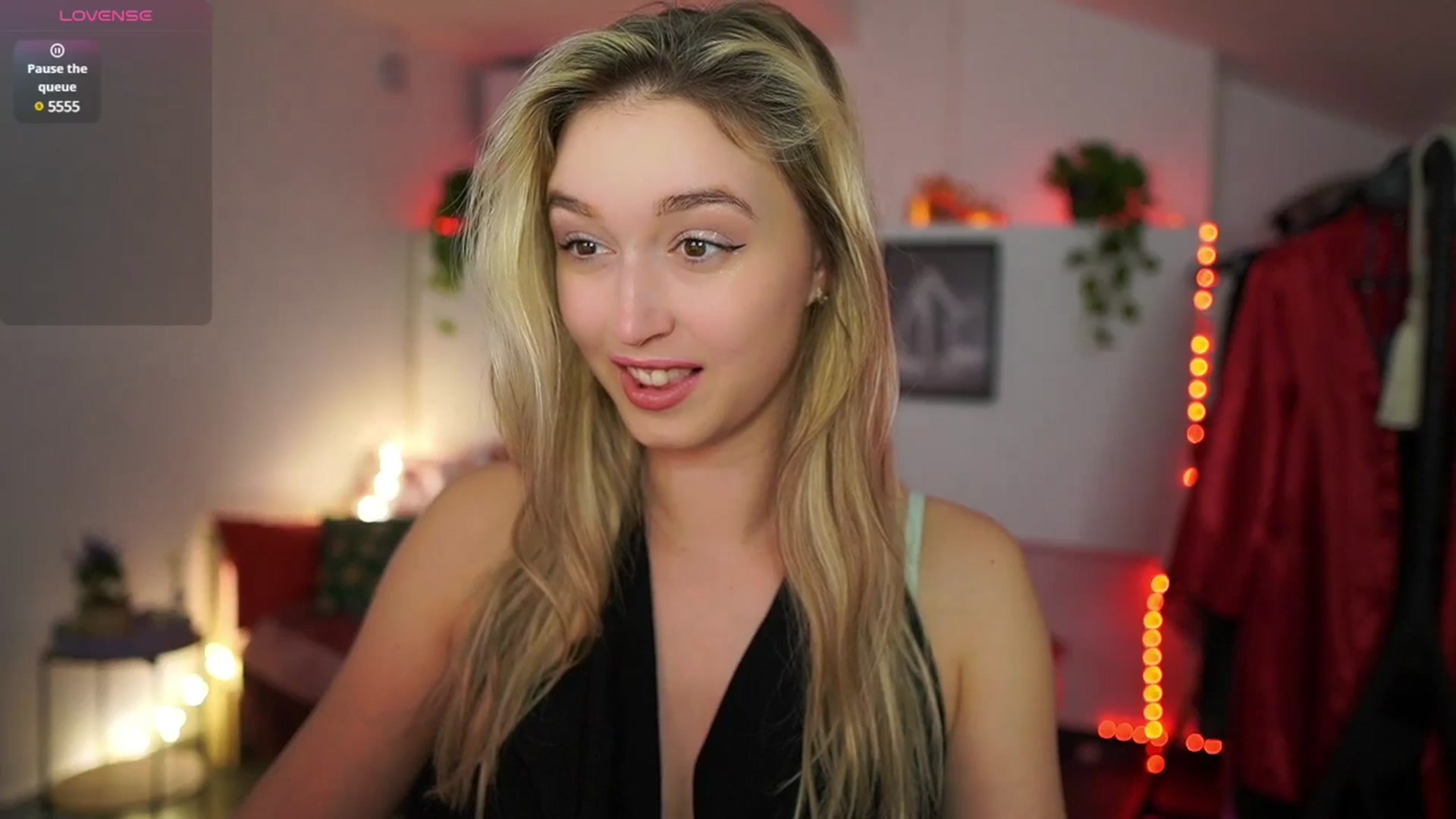 Gallery image thumbnail from Alexis__Texas's myfreecams stream on, 01/29/2025, 21:40 image 3 of 20