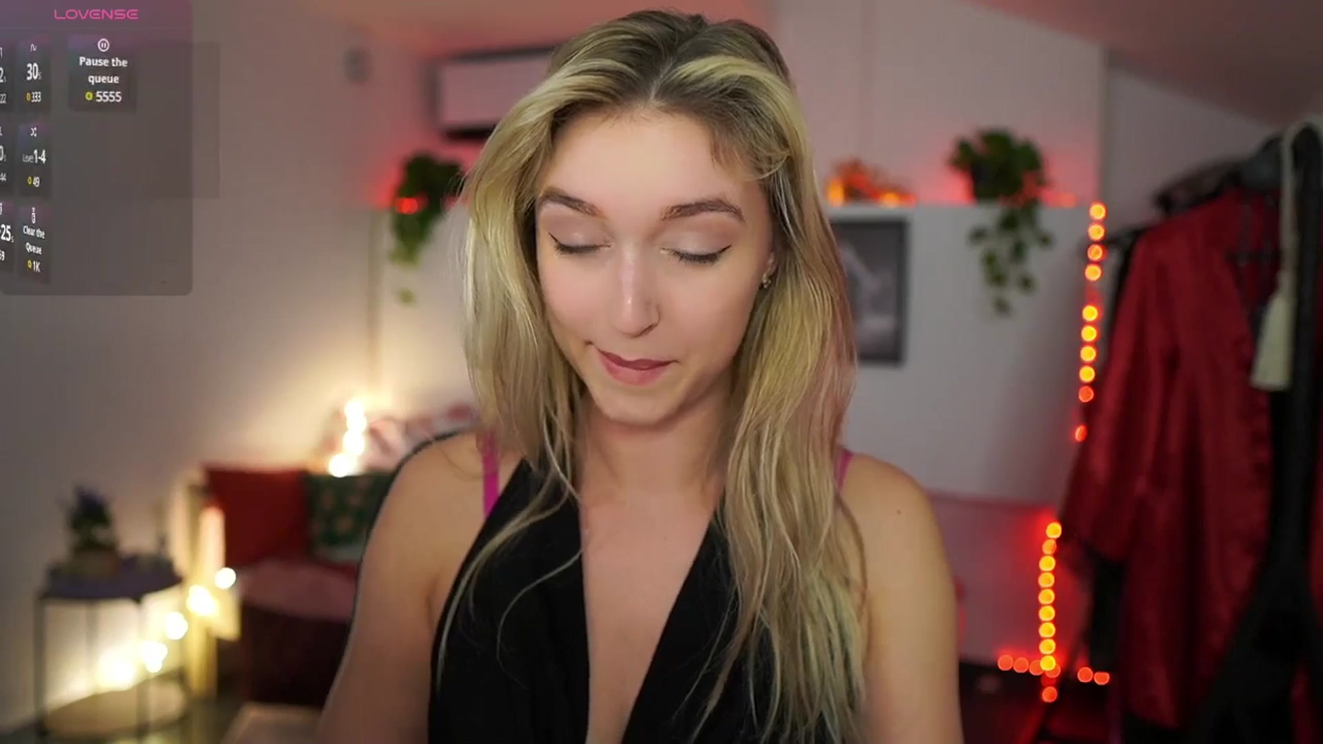 Gallery image thumbnail from Alexis__Texas's myfreecams stream on, 01/29/2025, 22:43 image 10 of 20