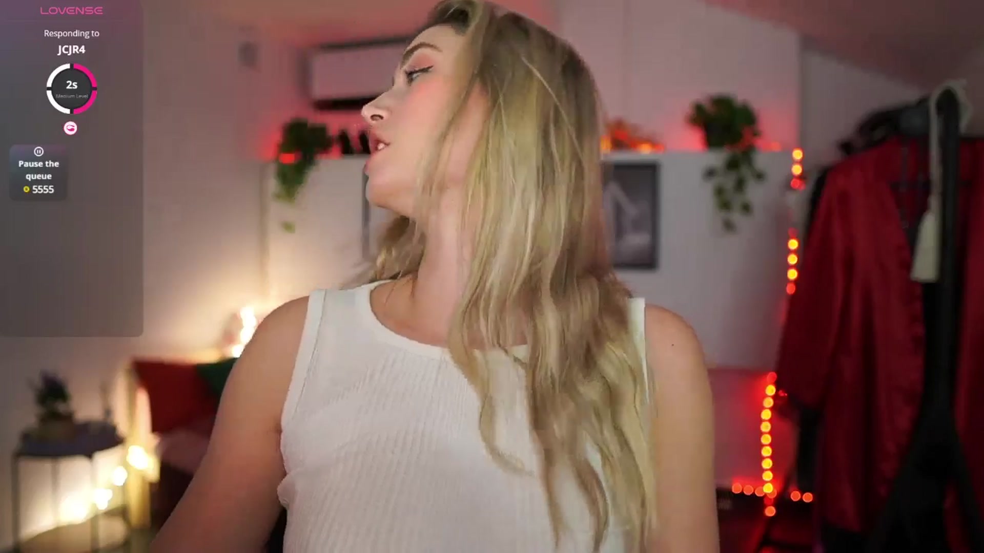 Gallery image thumbnail from Alexis__Texas's myfreecams stream on, 02/01/2025, 19:10 image 3 of 20