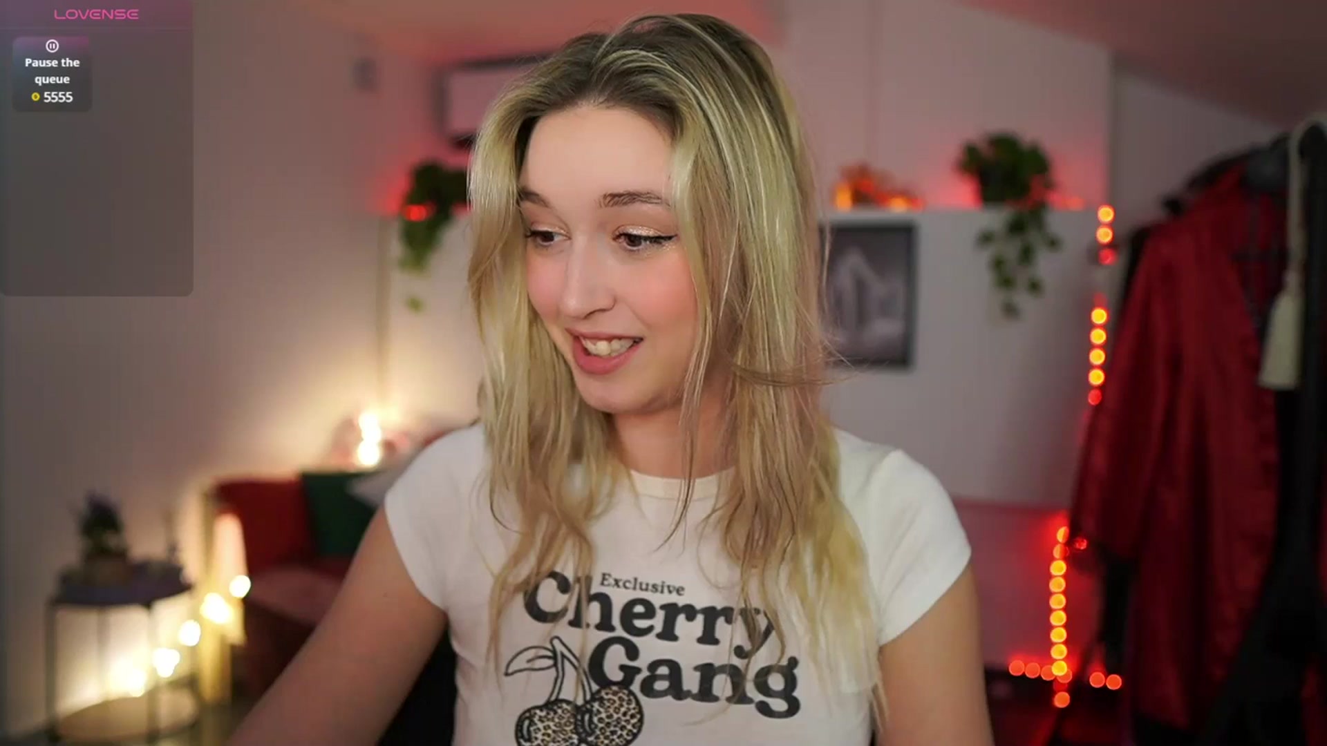 Gallery image thumbnail from Alexis__Texas's myfreecams stream on, 02/04/2025, 22:00 image 16 of 20
