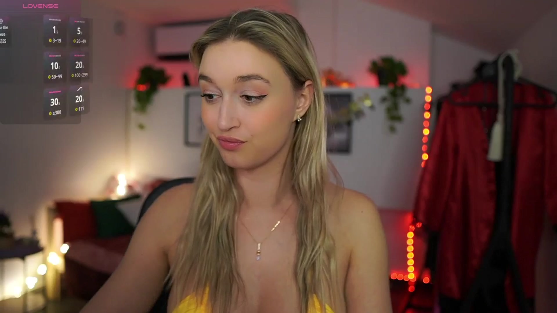 Gallery image thumbnail from Alexis__Texas's myfreecams stream on, 02/07/2025, 24:18 image 2 of 20