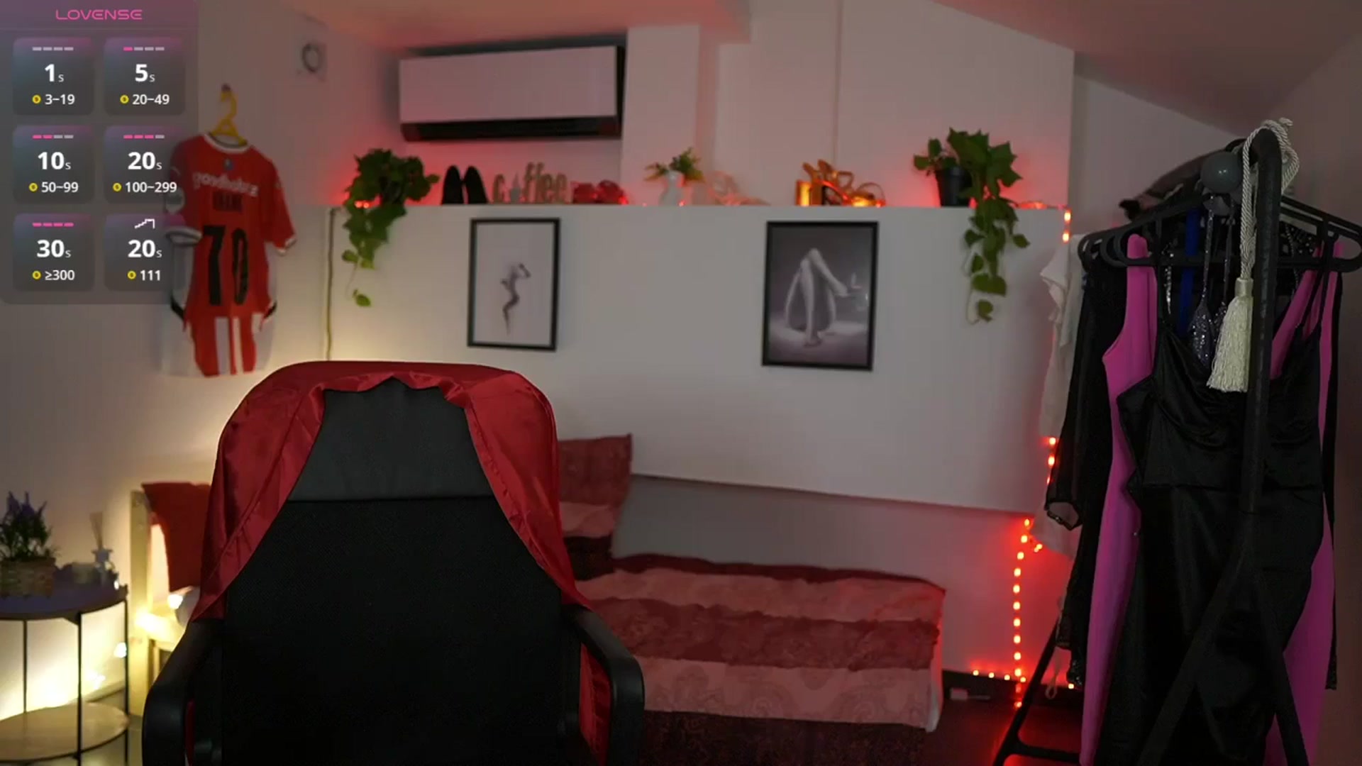 Gallery image thumbnail from Alexis__Texas's myfreecams stream on, 02/08/2025, 22:10 image 10 of 20