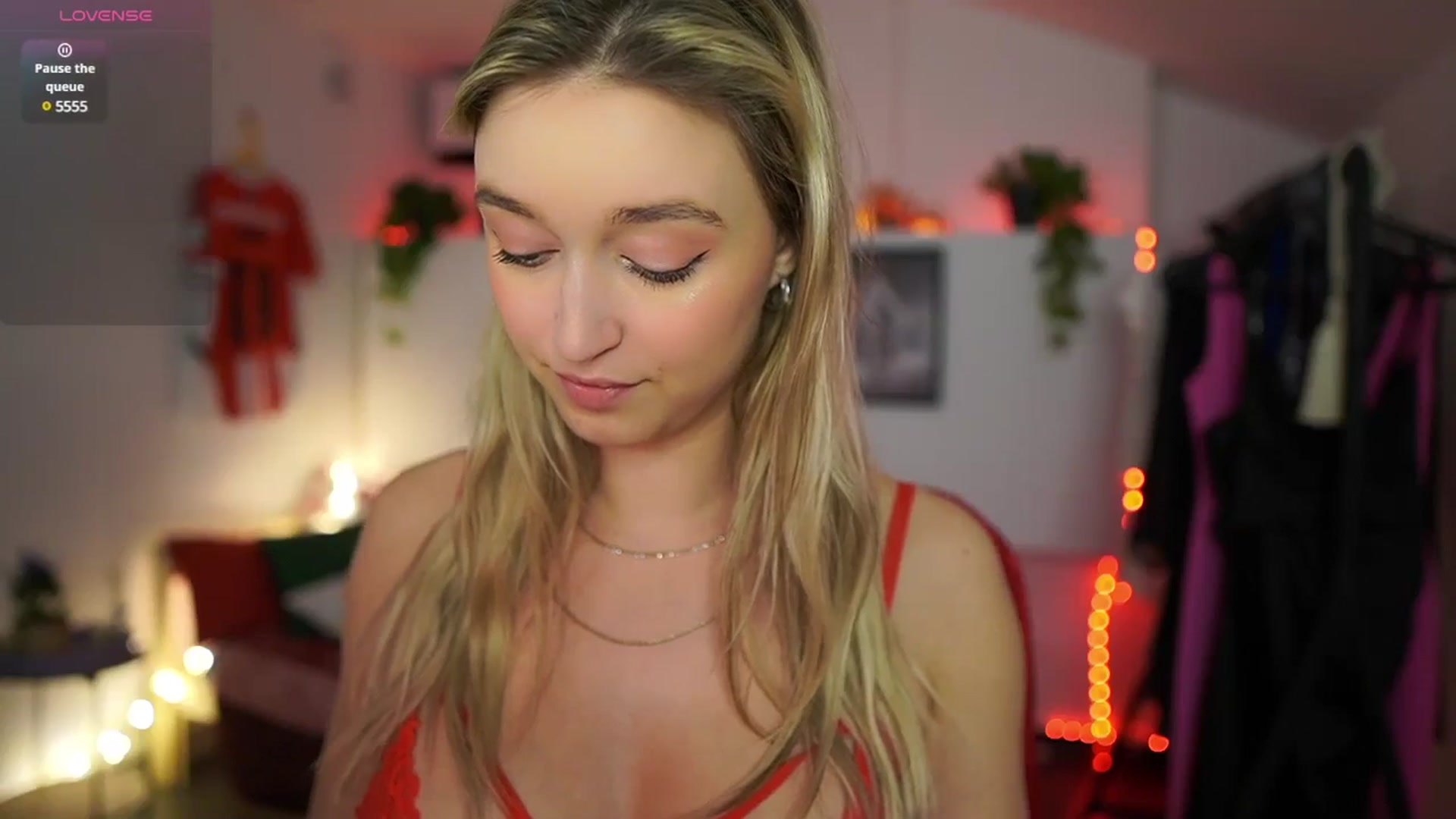 Gallery image thumbnail from Alexis__Texas's myfreecams stream on, 02/08/2025, 23:07 image 19 of 20