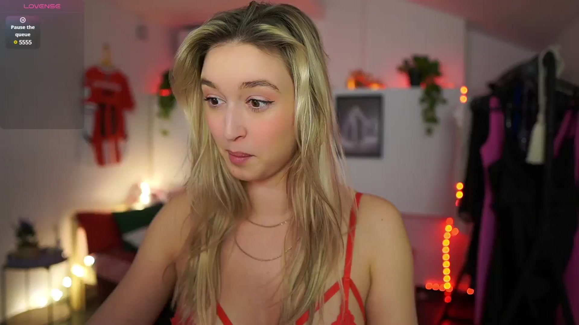 Gallery image thumbnail from Alexis__Texas's myfreecams stream on, 02/08/2025, 23:07 image 3 of 20