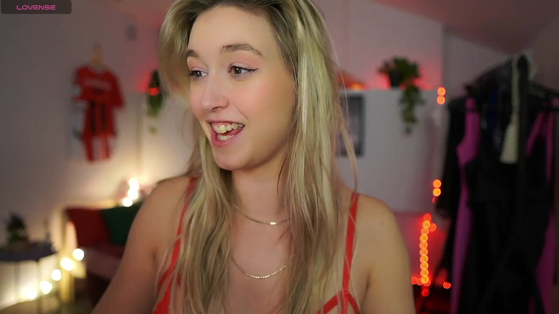 Gallery image thumbnail from Alexis__Texas's myfreecams stream on, 02/08/2025, 23:58 image 4 of 20