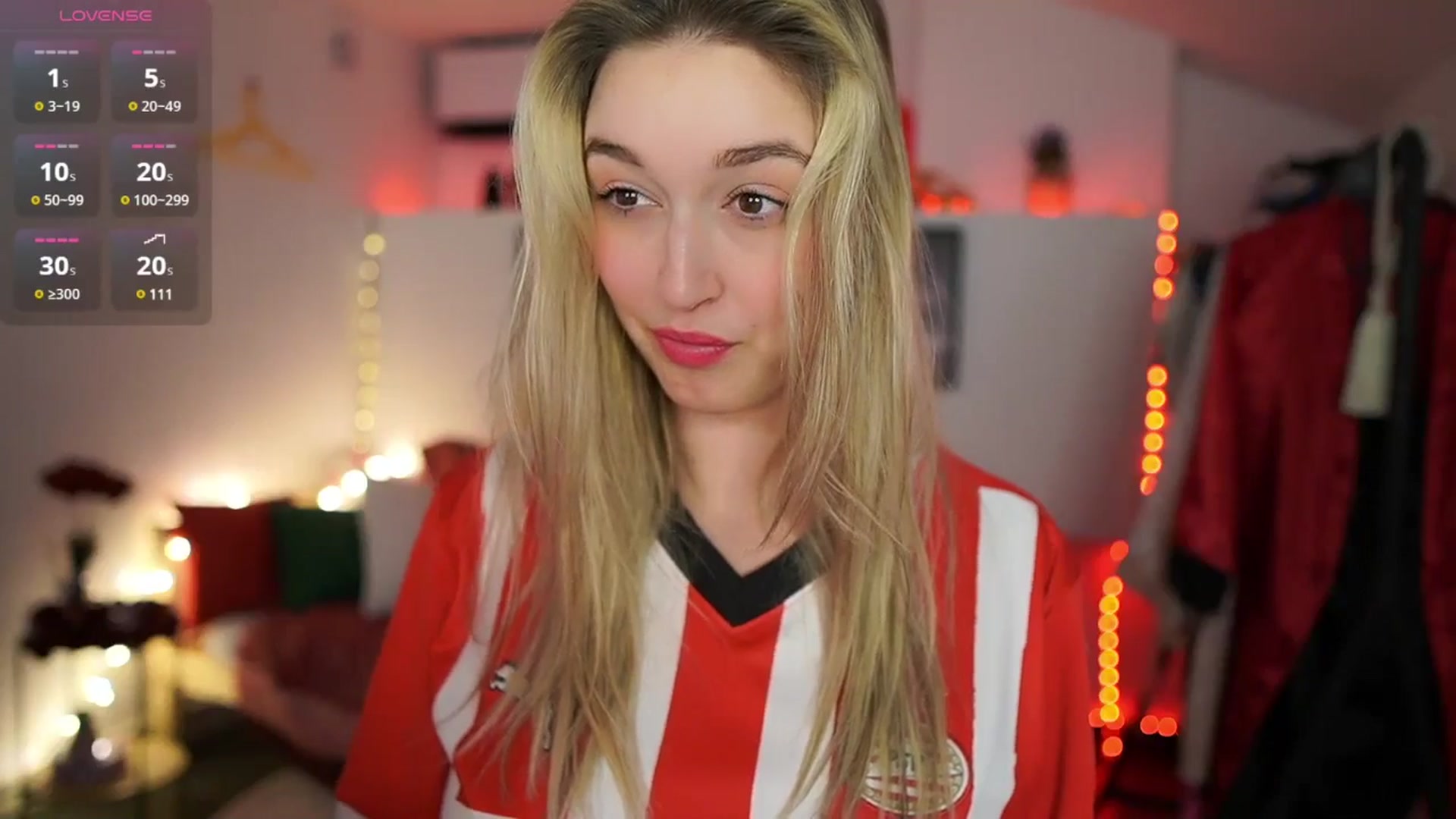 Gallery image thumbnail from Alexis__Texas's myfreecams stream on, 02/19/2025, 22:22 image 18 of 20