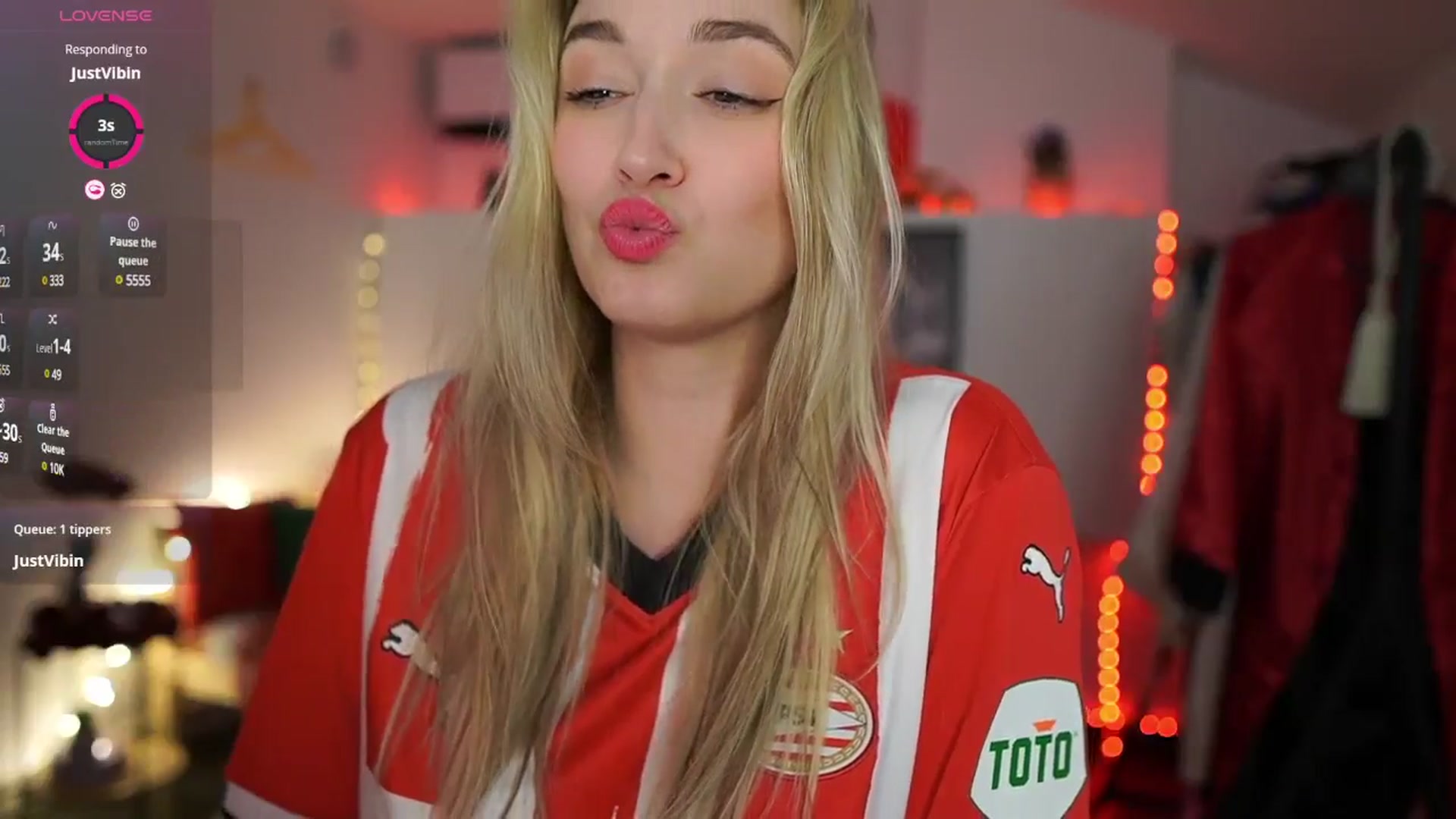 Gallery image thumbnail from Alexis__Texas's myfreecams stream on, 02/19/2025, 22:22 image 17 of 20