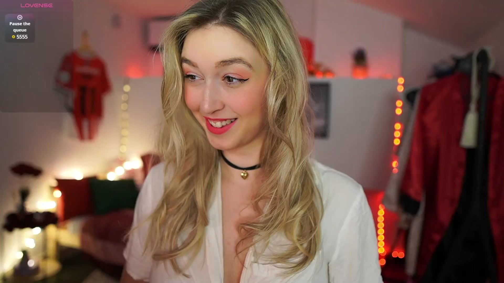 Gallery image thumbnail from Alexis__Texas's myfreecams stream on, 02/21/2025, 20:58 image 14 of 20