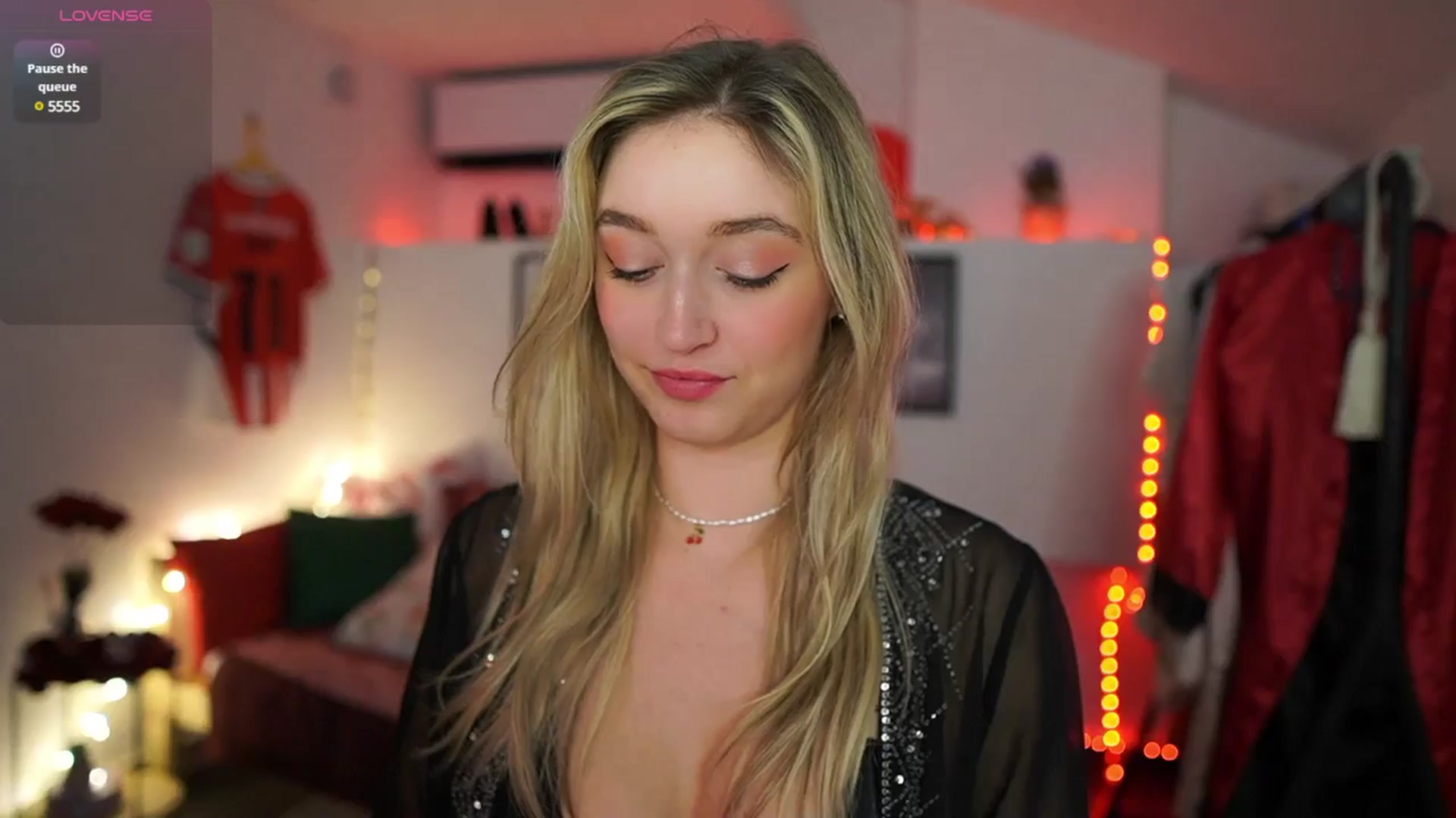 Gallery image thumbnail from Alexis__Texas's myfreecams stream on, 02/22/2025, 19:03 image 13 of 20