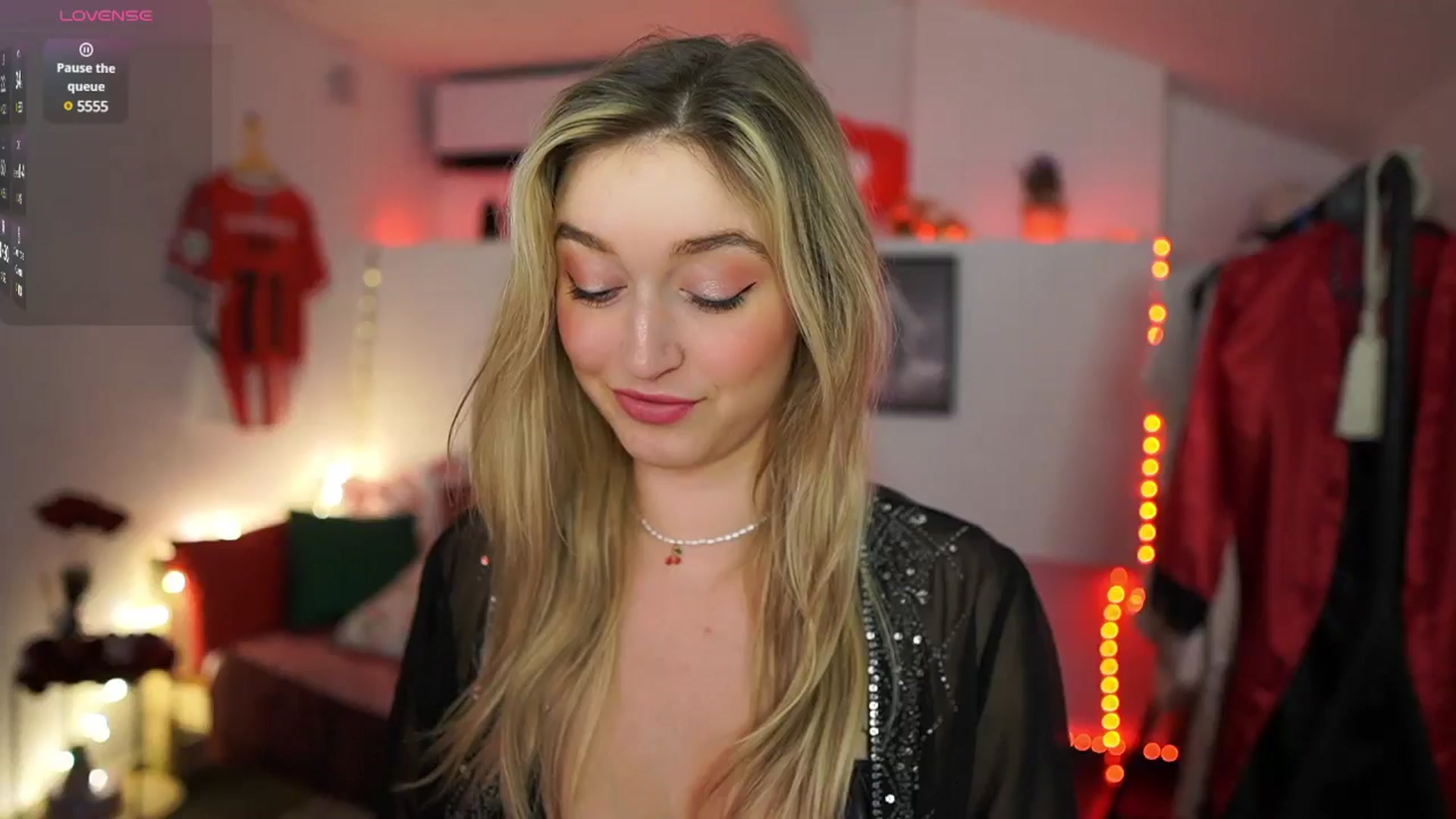 Gallery image thumbnail from Alexis__Texas's myfreecams stream on, 02/22/2025, 19:03 image 14 of 20