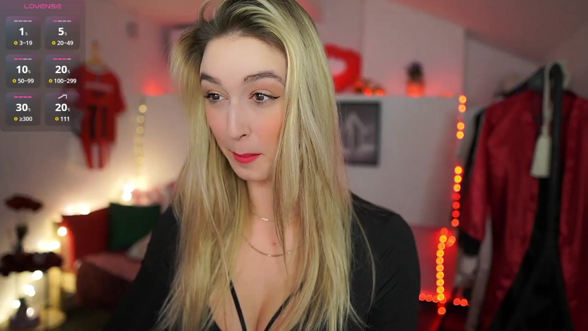 Gallery image thumbnail from Alexis__Texas's myfreecams stream on, 02/25/2025, 19:46 image 2 of 20