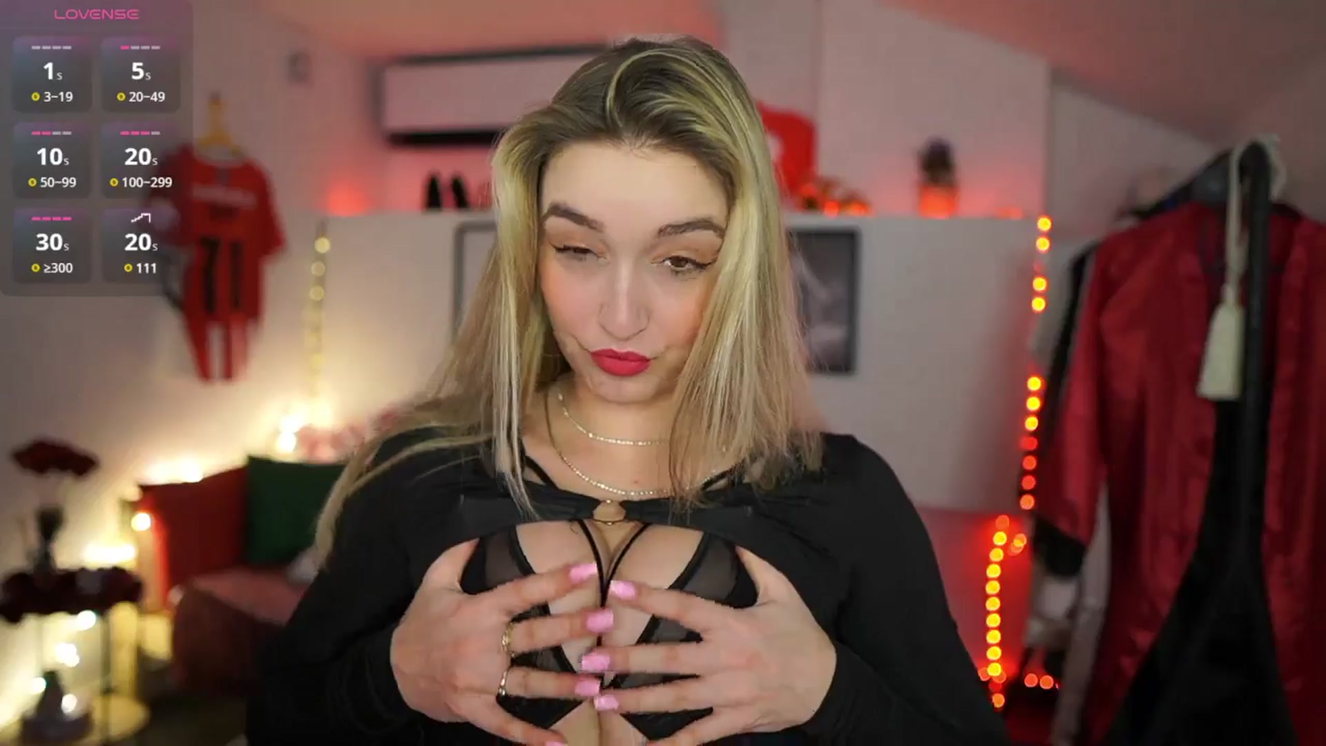 Gallery image thumbnail from Alexis__Texas's myfreecams stream on, 02/25/2025, 19:46 image 17 of 20