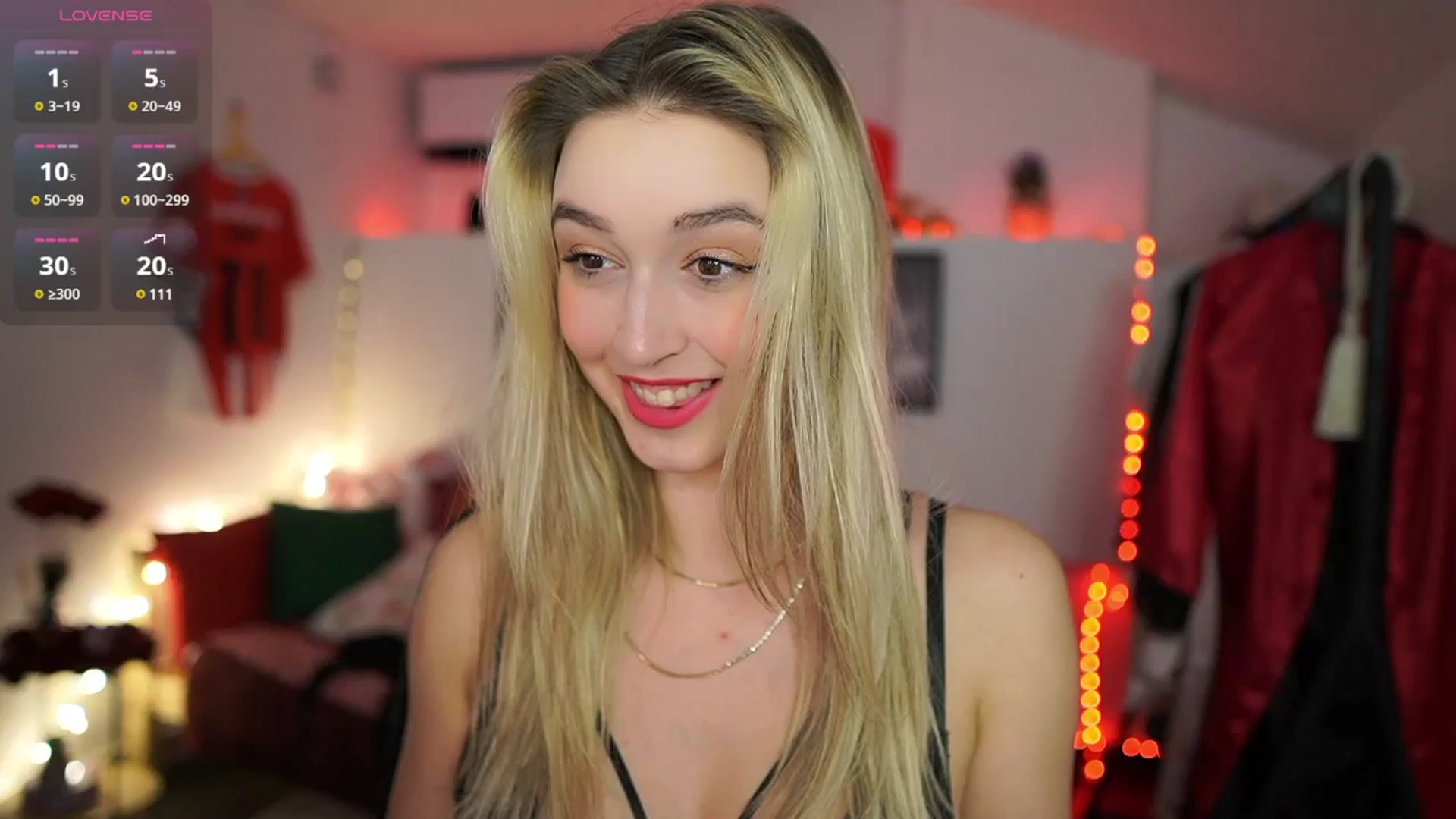 Gallery image thumbnail from Alexis__Texas's myfreecams stream on, 02/26/2025, 24:15 image 4 of 20
