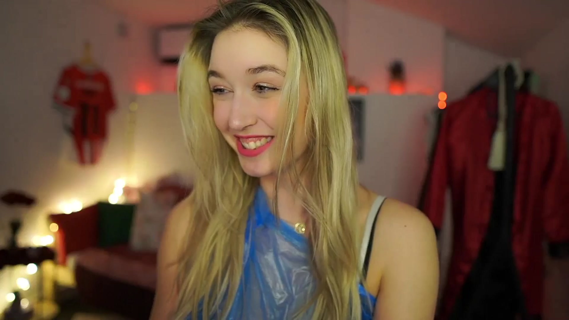Gallery image thumbnail from Alexis__Texas's myfreecams stream on, 02/26/2025, 22:47 image 16 of 20