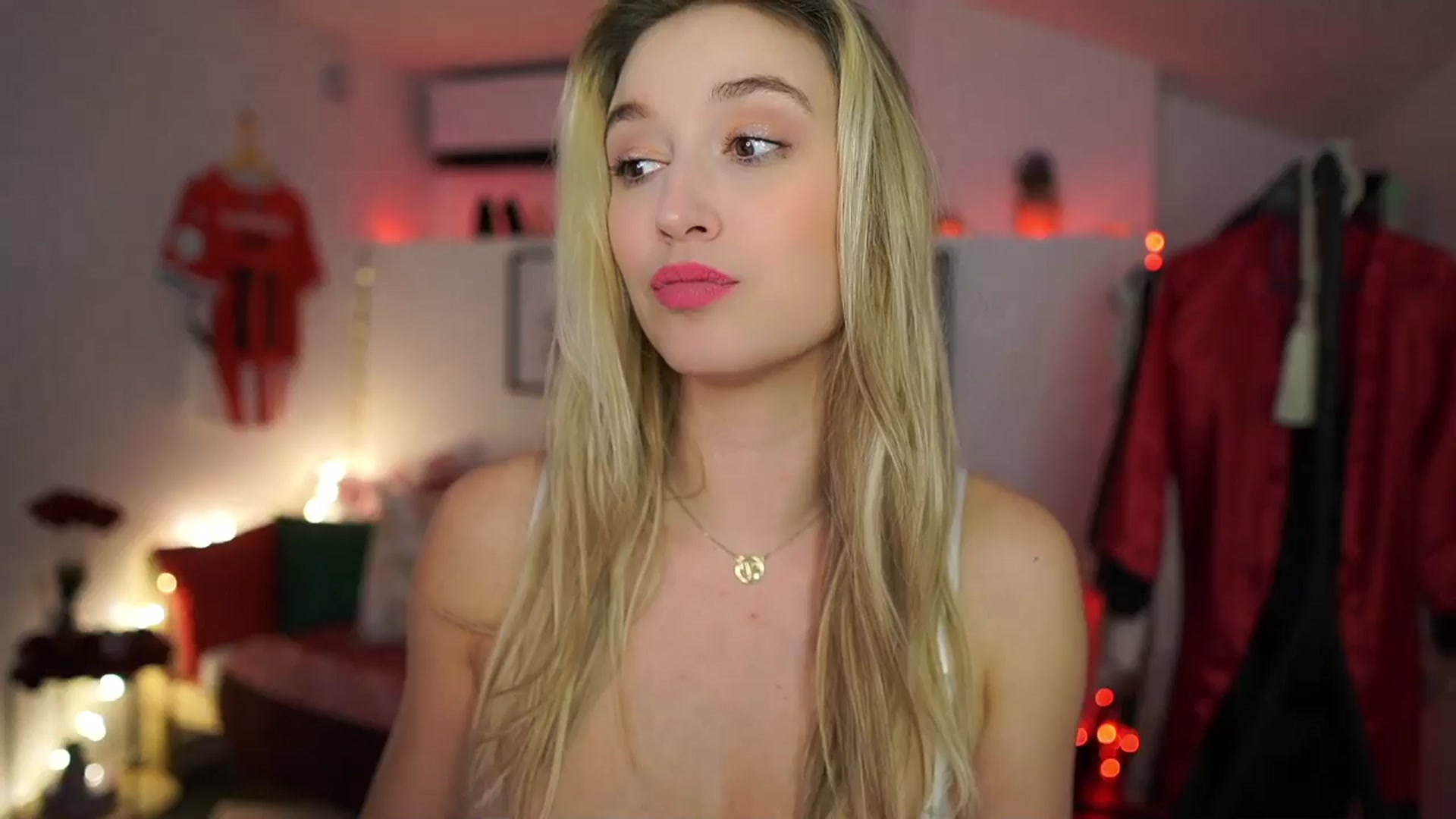 Gallery image thumbnail from Alexis__Texas's myfreecams stream on, 02/27/2025, 24:01 image 6 of 20