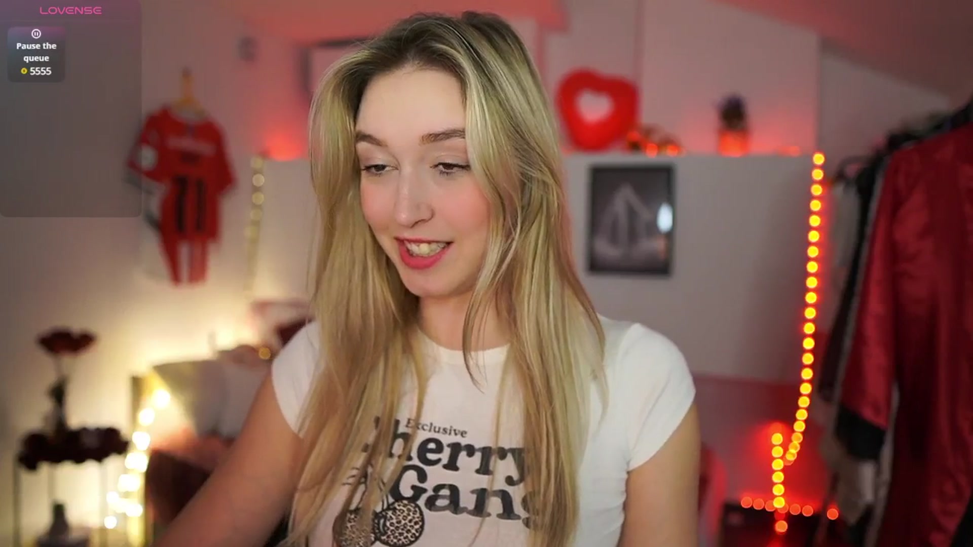 Gallery image thumbnail from Alexis__Texas's myfreecams stream on, 02/28/2025, 21:28 image 18 of 20
