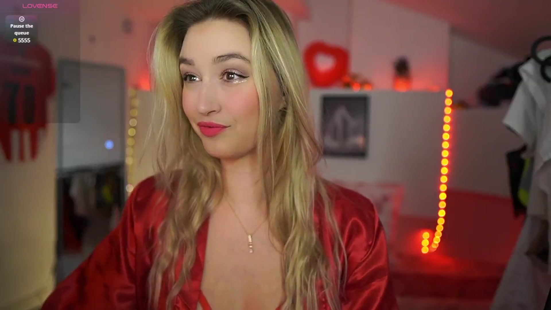 Gallery image thumbnail from Alexis__Texas's myfreecams stream on, 03/04/2025, 20:51 image 10 of 20