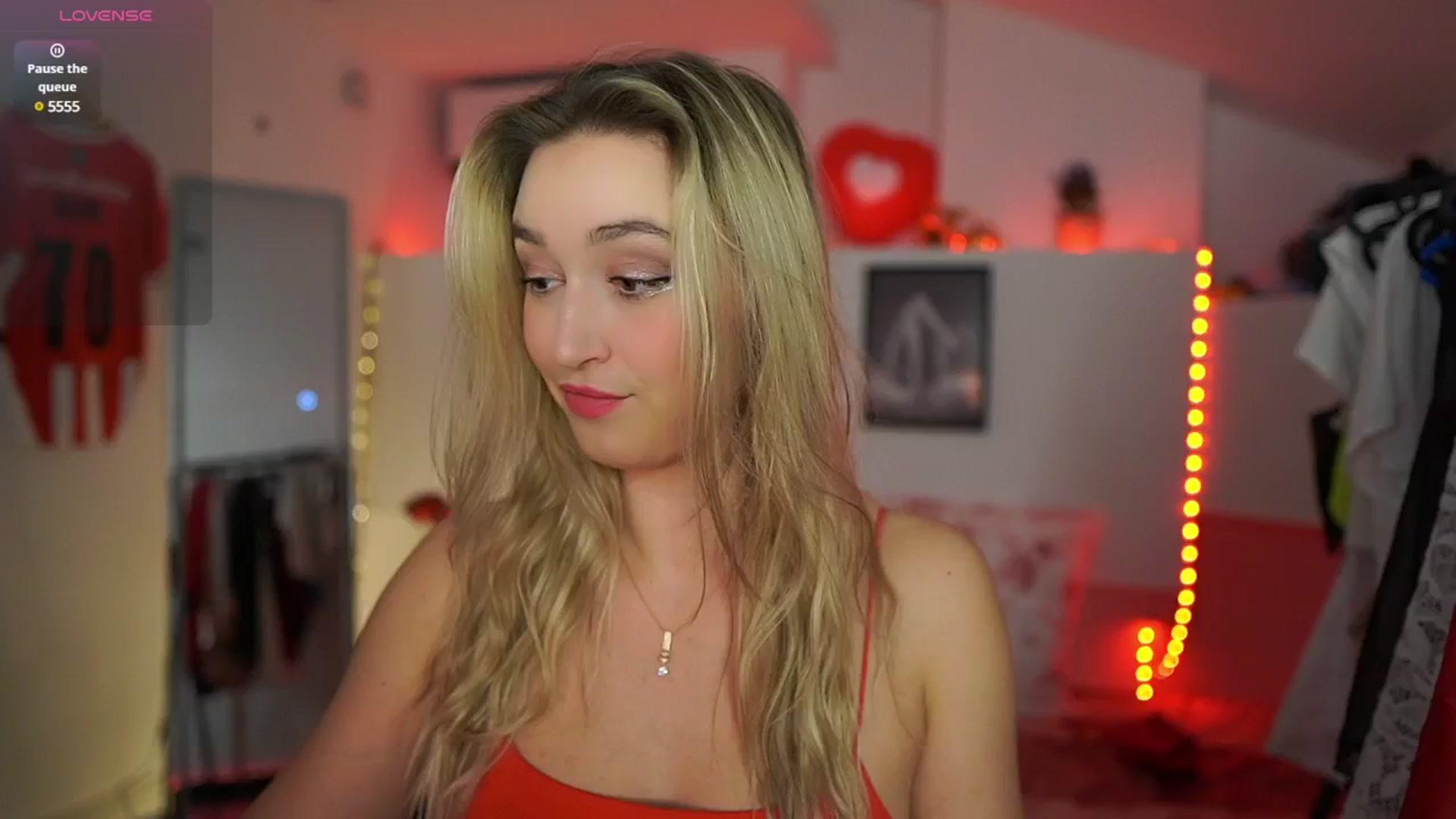 Gallery image thumbnail from Alexis__Texas's myfreecams stream on, 03/04/2025, 23:04 image 9 of 20