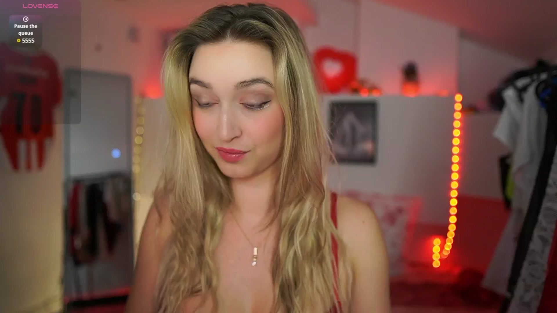 Gallery image thumbnail from Alexis__Texas's myfreecams stream on, 03/05/2025, 24:24 image 11 of 20