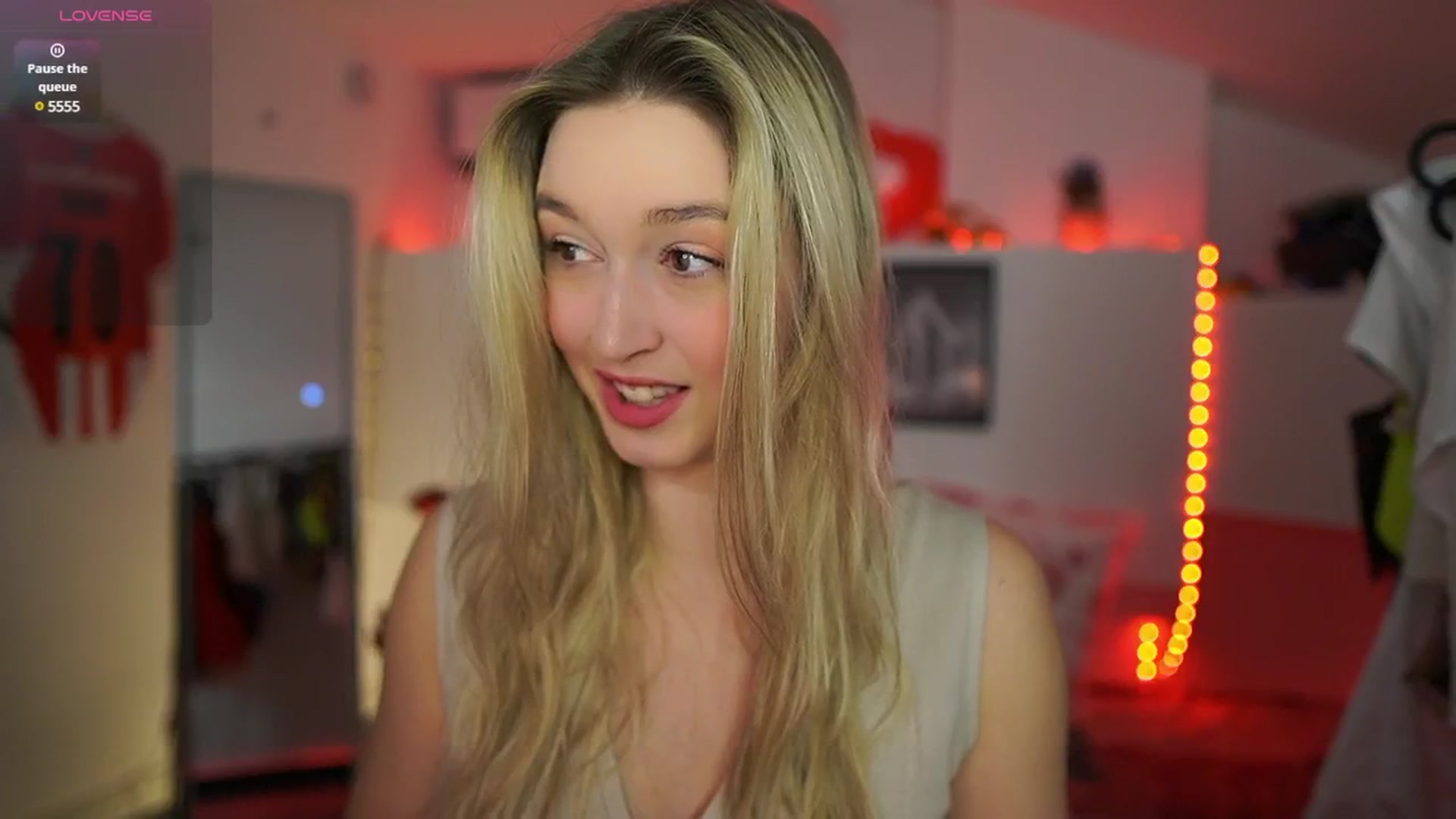 Gallery image thumbnail from Alexis__Texas's myfreecams stream on, 03/08/2025, 18:01 image 2 of 20