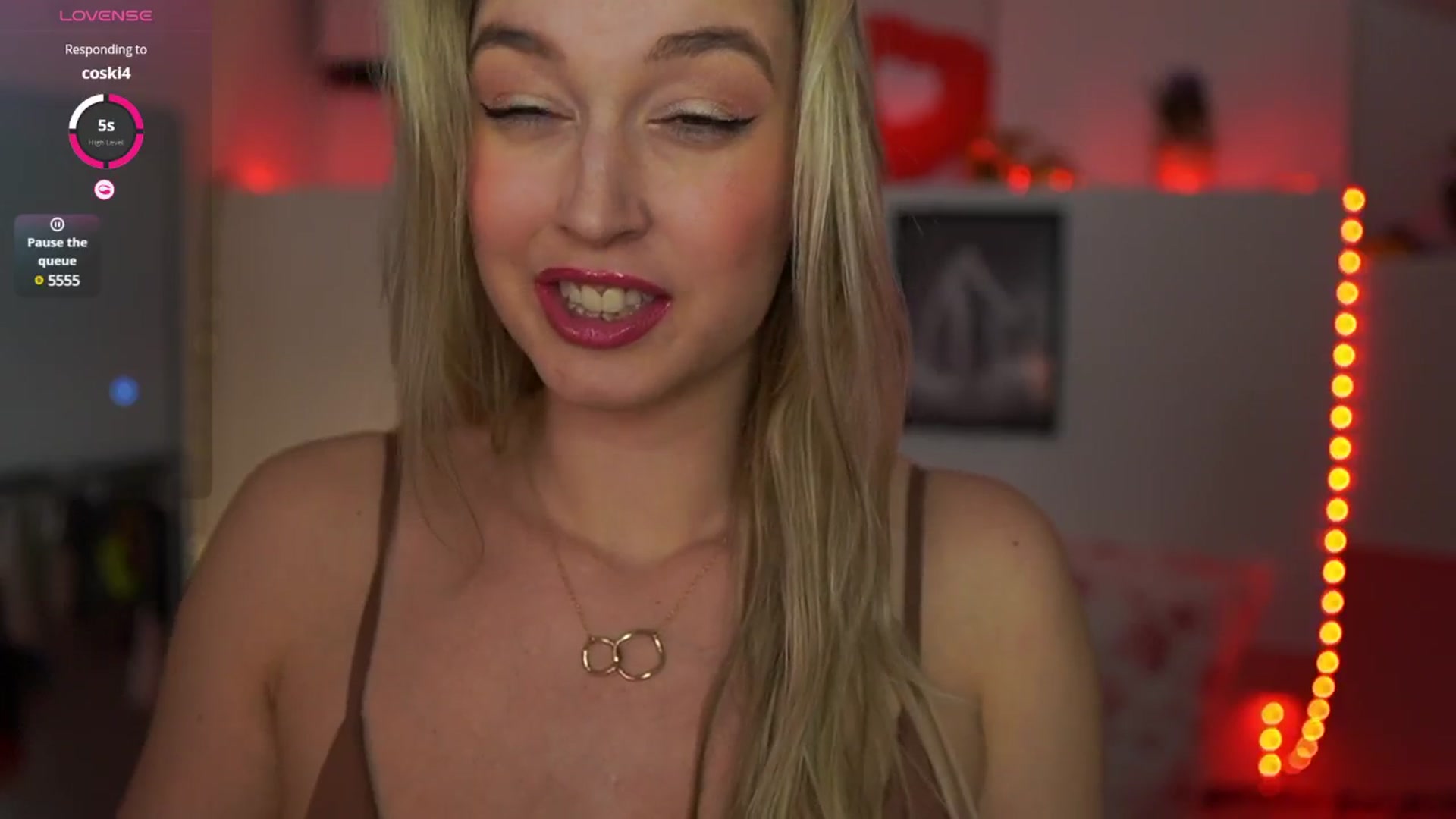 Gallery image thumbnail from Alexis__Texas's myfreecams stream on, 03/09/2025, 22:16 image 16 of 20