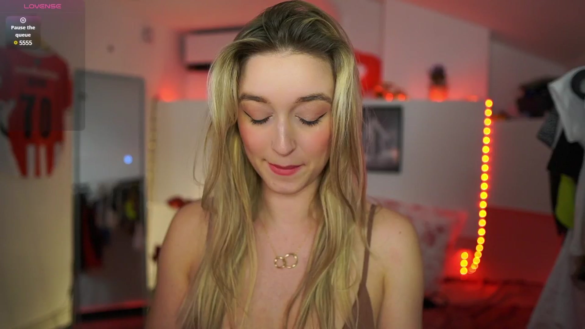 Gallery image thumbnail from Alexis__Texas's myfreecams stream on, 03/10/2025, 24:04 image 6 of 20