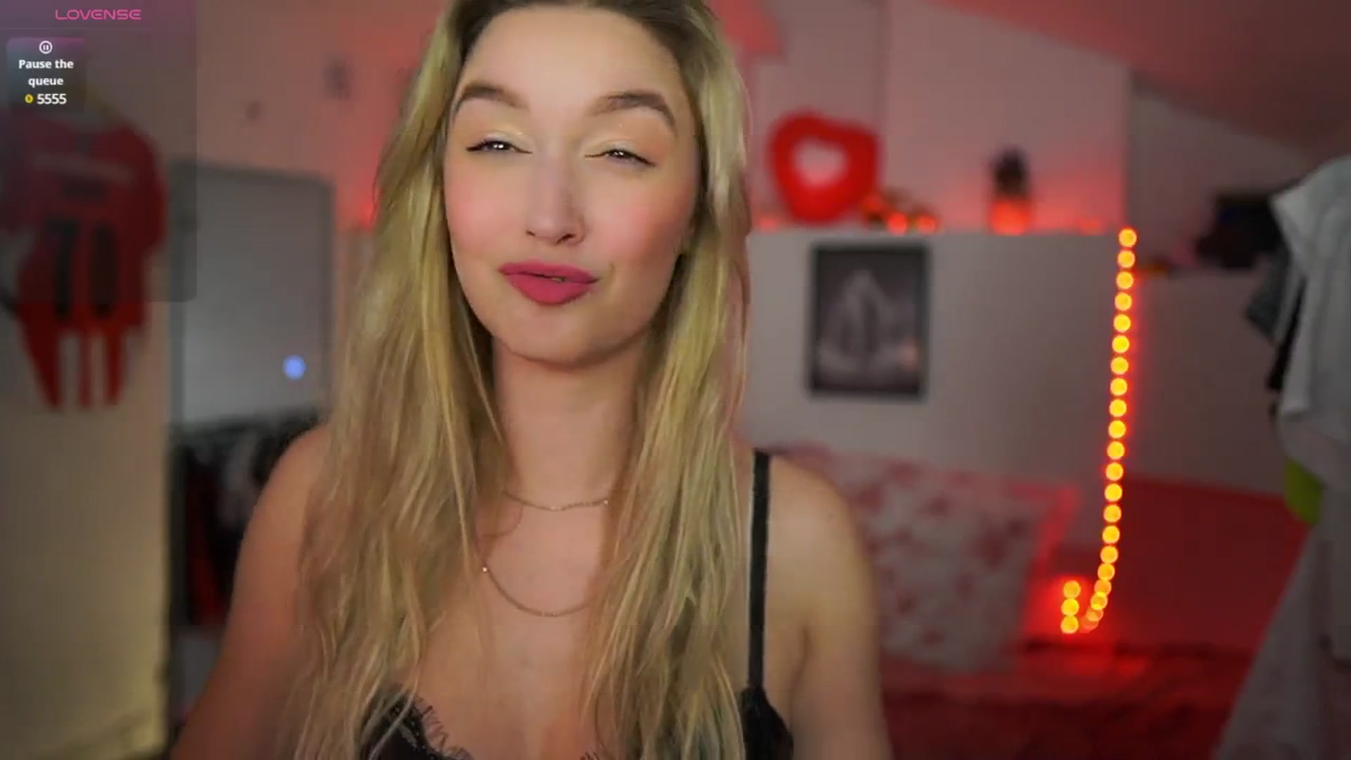 Gallery image thumbnail from Alexis__Texas's myfreecams stream on, 03/12/2025, 20:44 image 15 of 20