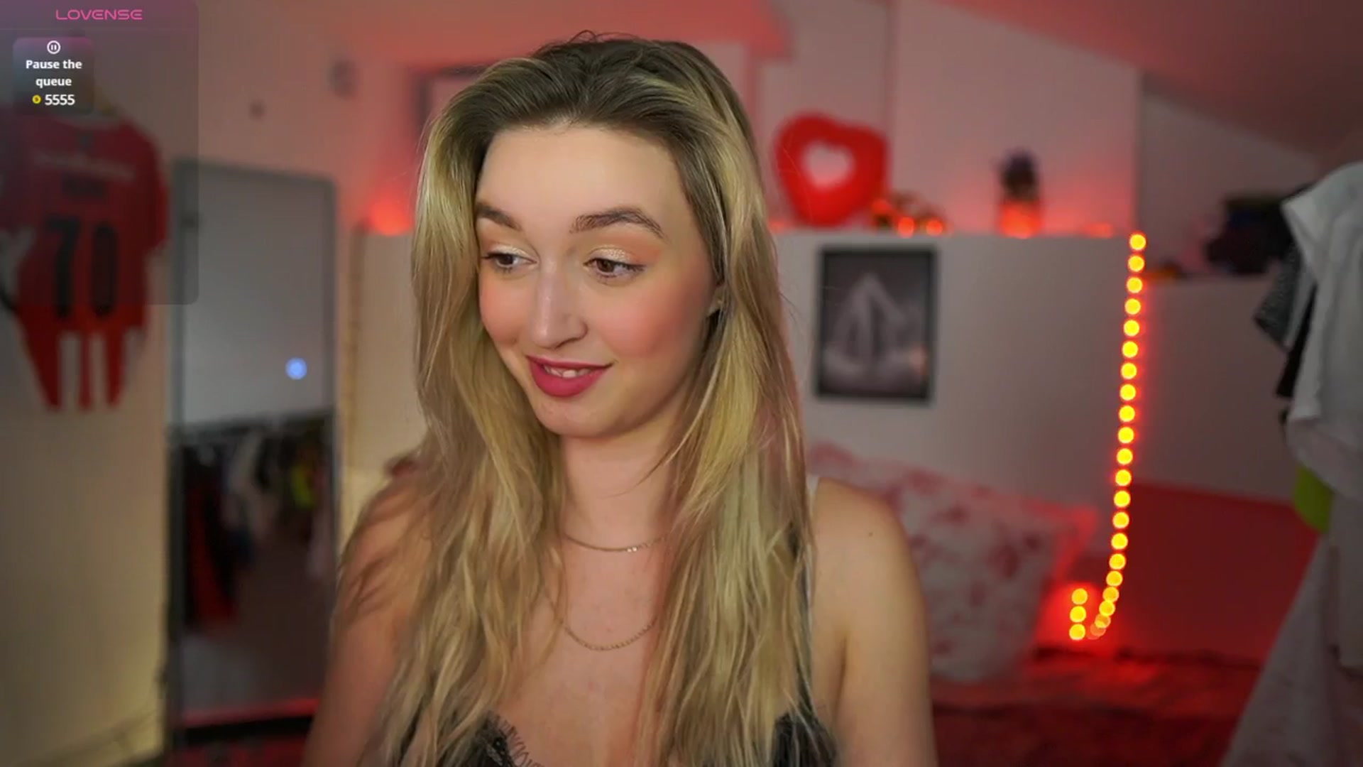 Gallery image thumbnail from Alexis__Texas's myfreecams stream on, 03/12/2025, 22:05 image 4 of 20