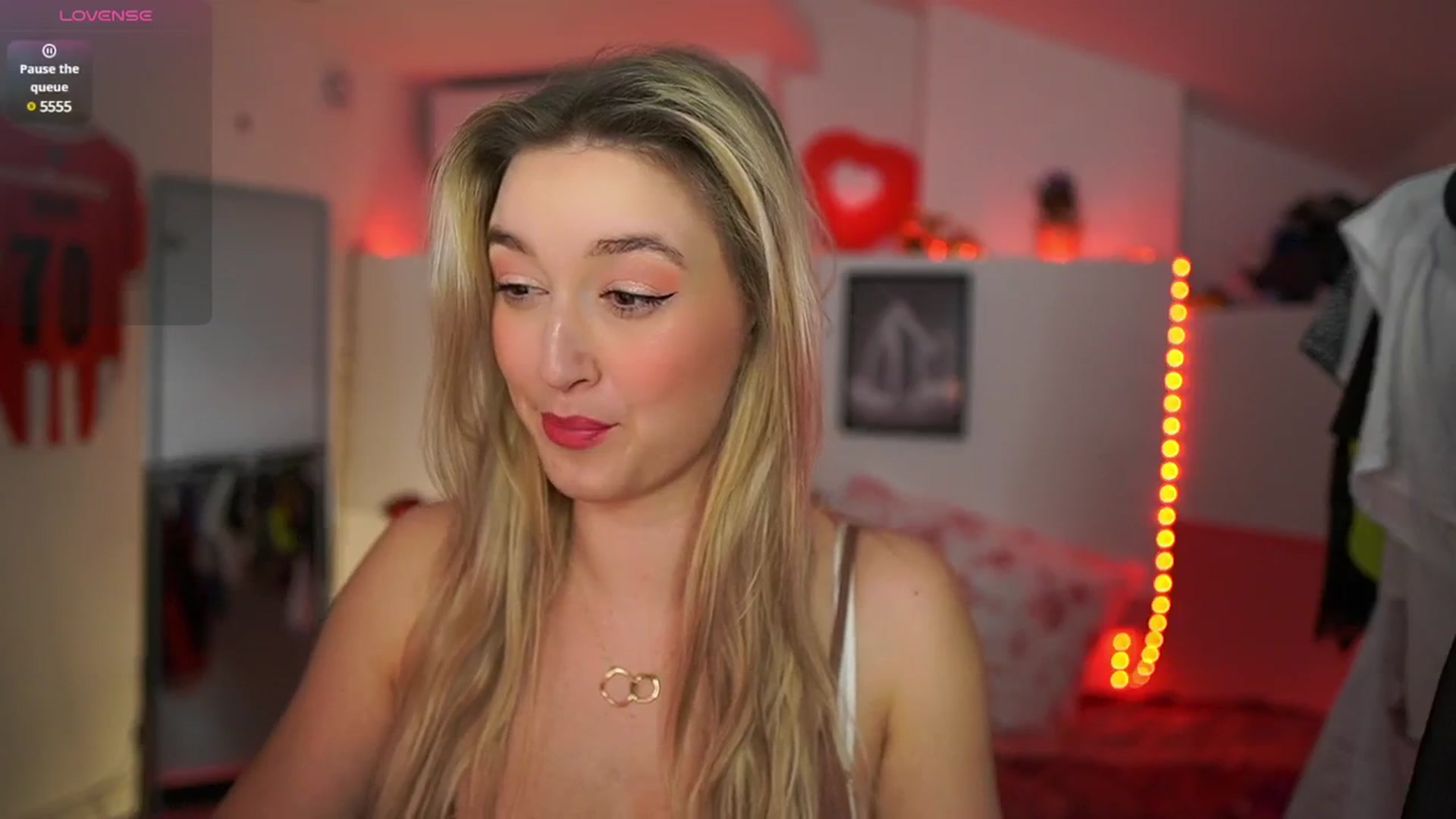 Gallery image thumbnail from Alexis__Texas's myfreecams stream on, 03/14/2025, 22:55 image 4 of 20