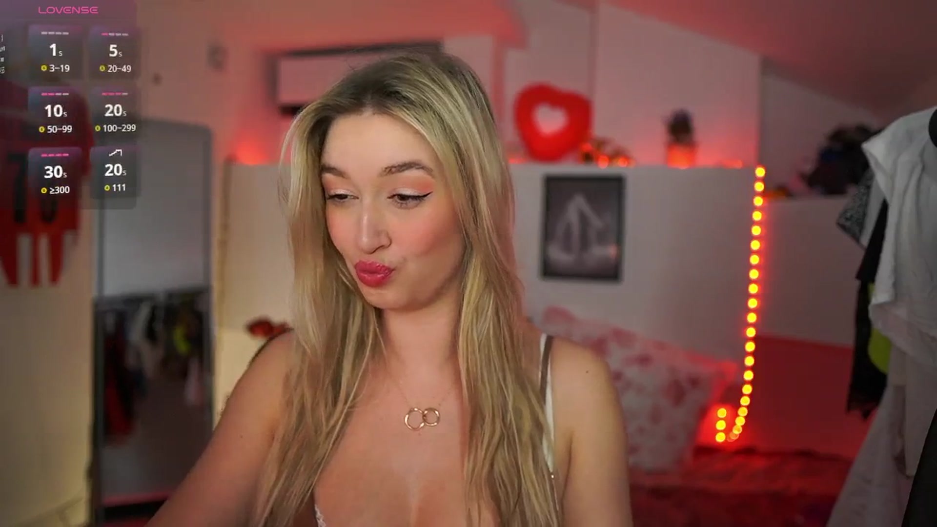 Gallery image thumbnail from Alexis__Texas's myfreecams stream on, 03/14/2025, 22:55 image 3 of 20