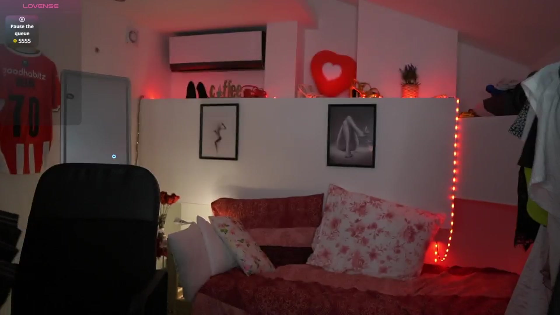 Gallery image thumbnail from Alexis__Texas's myfreecams stream on, 03/16/2025, 20:07 image 14 of 20
