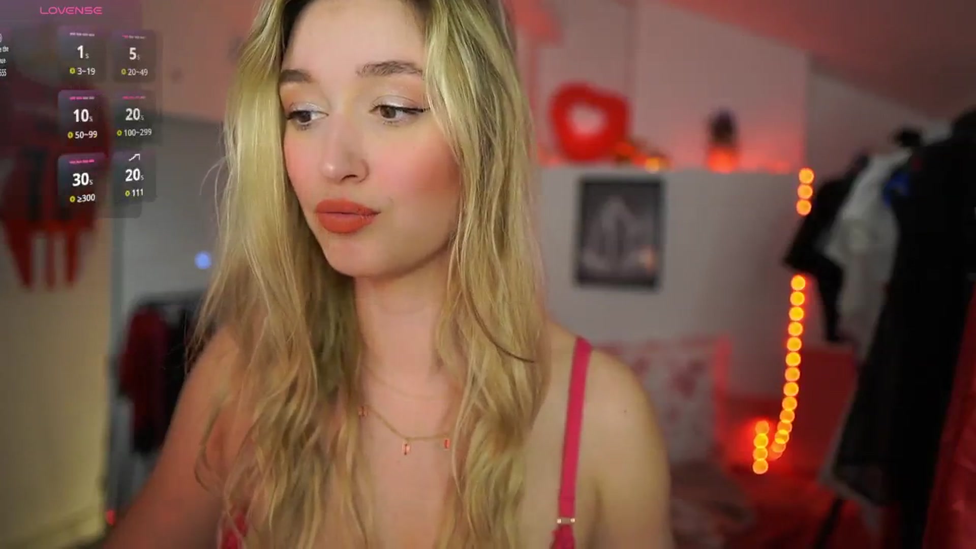 Gallery image thumbnail from Alexis__Texas's myfreecams stream on, 03/21/2025, 21:55 image 2 of 20