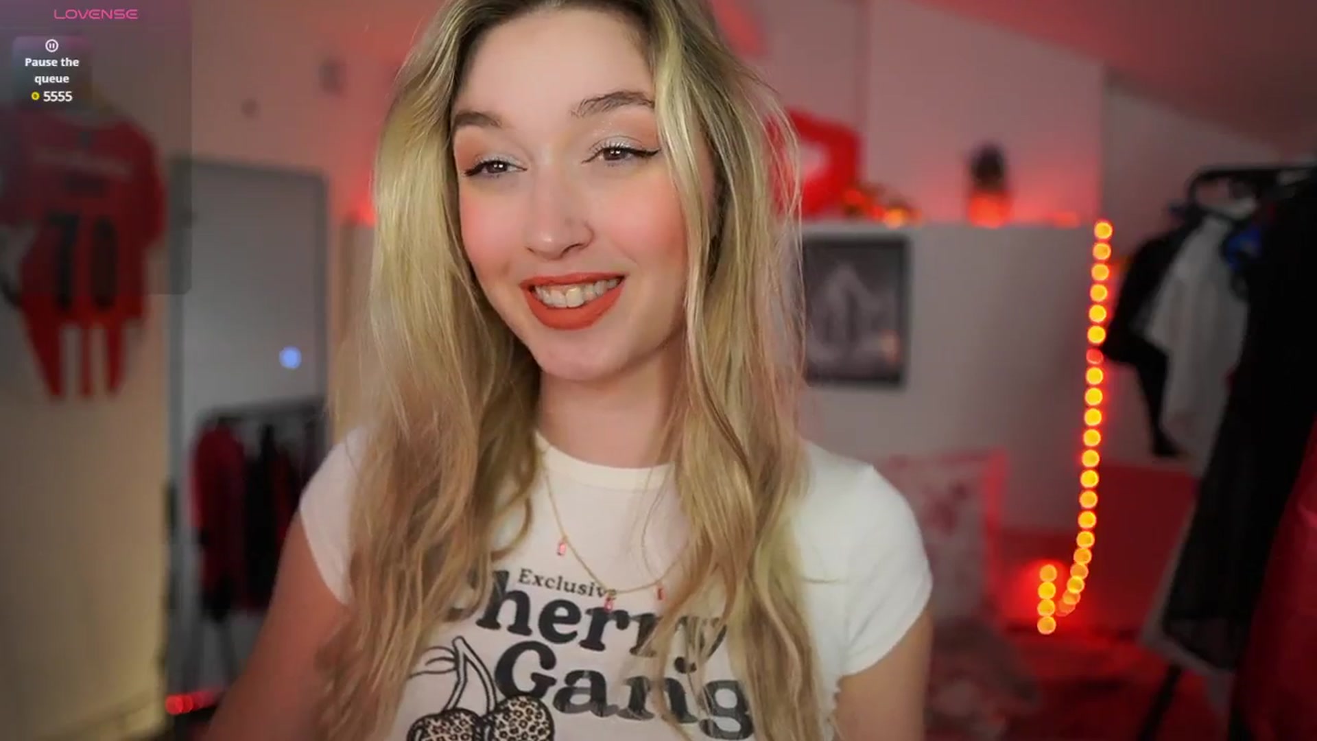 Gallery image thumbnail from Alexis__Texas's myfreecams stream on, 03/21/2025, 23:29 image 19 of 20