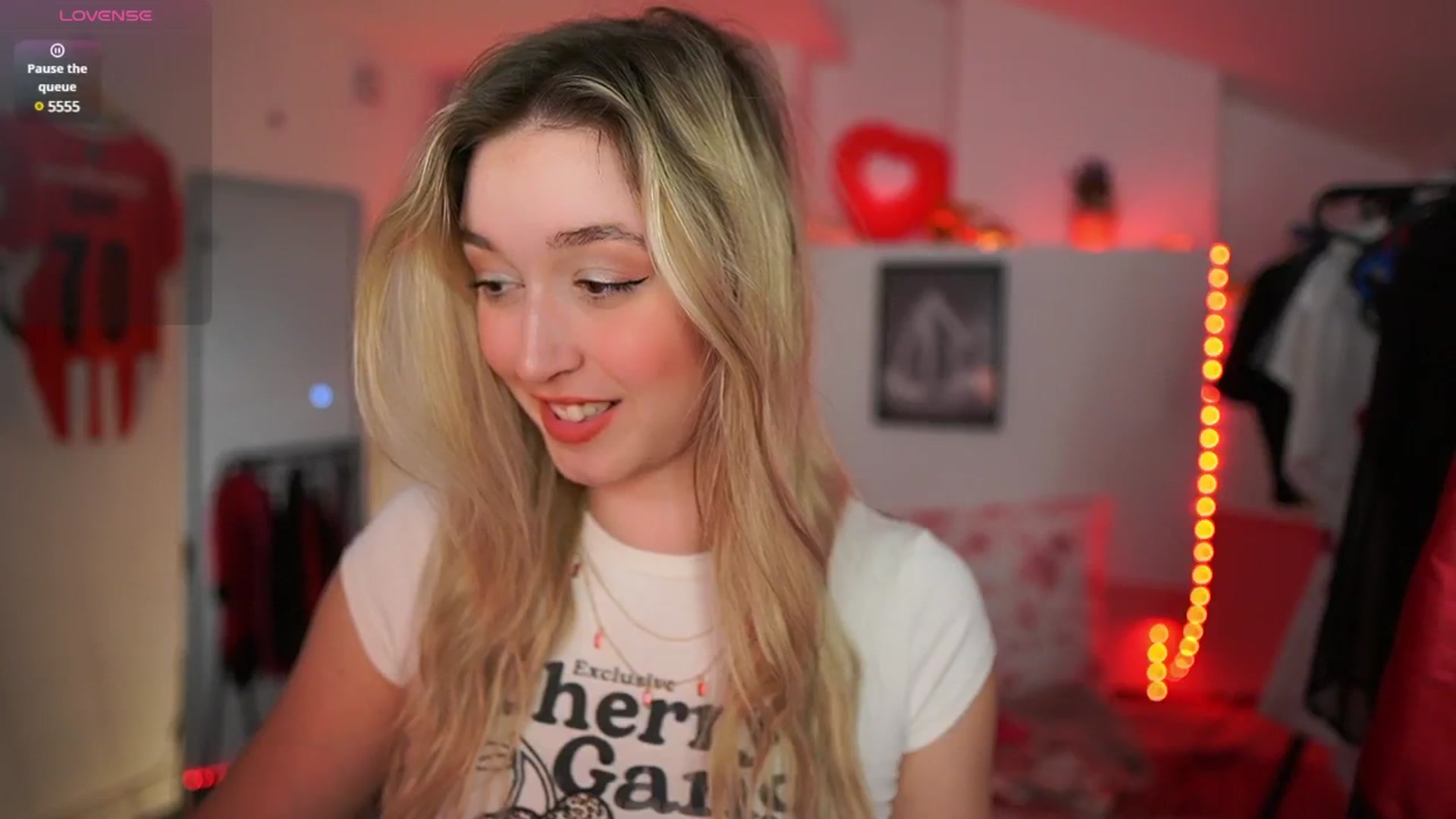 Gallery image thumbnail from Alexis__Texas's myfreecams stream on, 03/21/2025, 23:29 image 7 of 20
