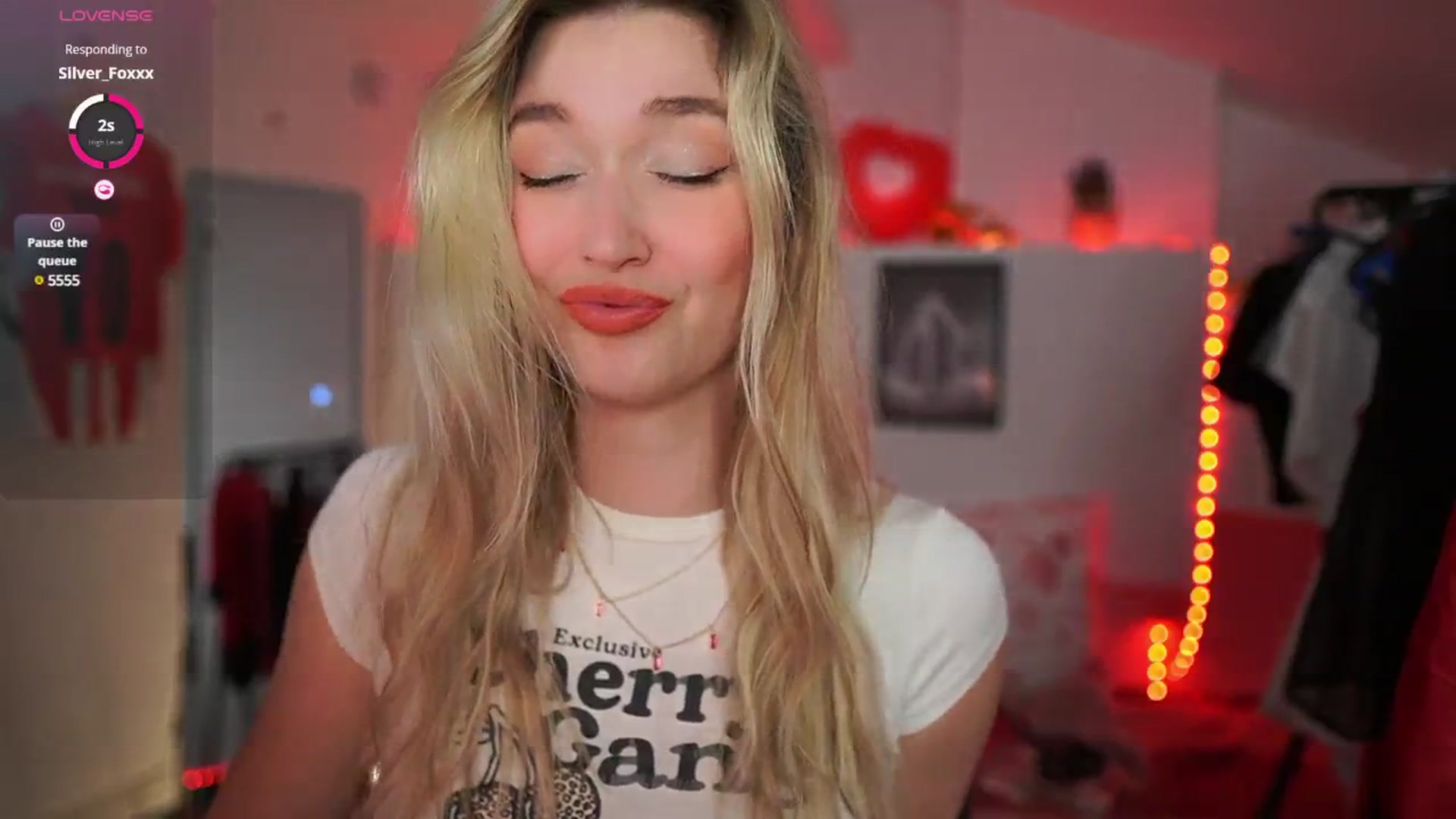 Gallery image thumbnail from Alexis__Texas's myfreecams stream on, 03/22/2025, 24:55 image 17 of 20
