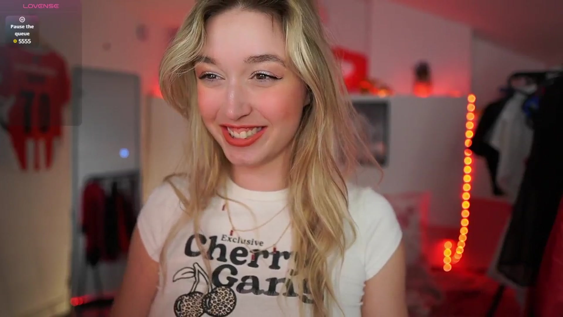 Gallery image thumbnail from Alexis__Texas's myfreecams stream on, 03/22/2025, 24:55 image 3 of 20