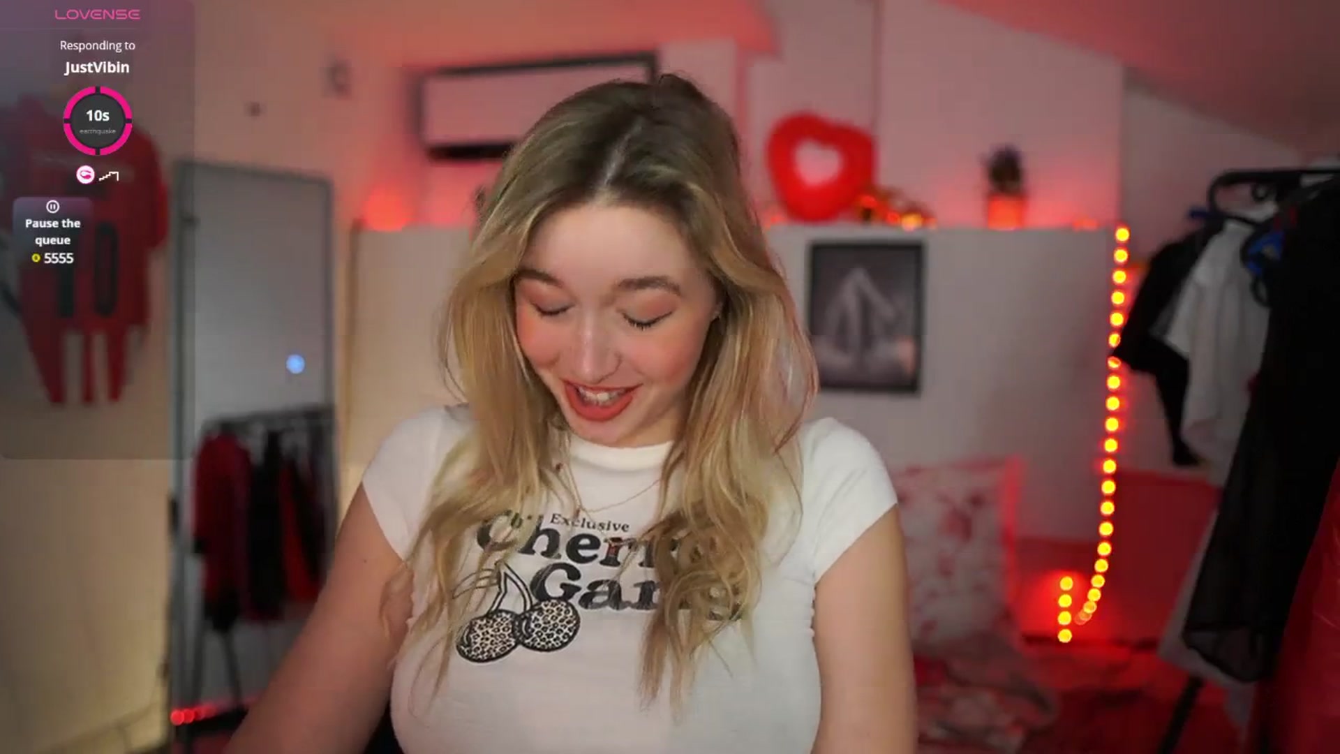 Gallery image thumbnail from Alexis__Texas's myfreecams stream on, 03/22/2025, 24:55 image 8 of 20