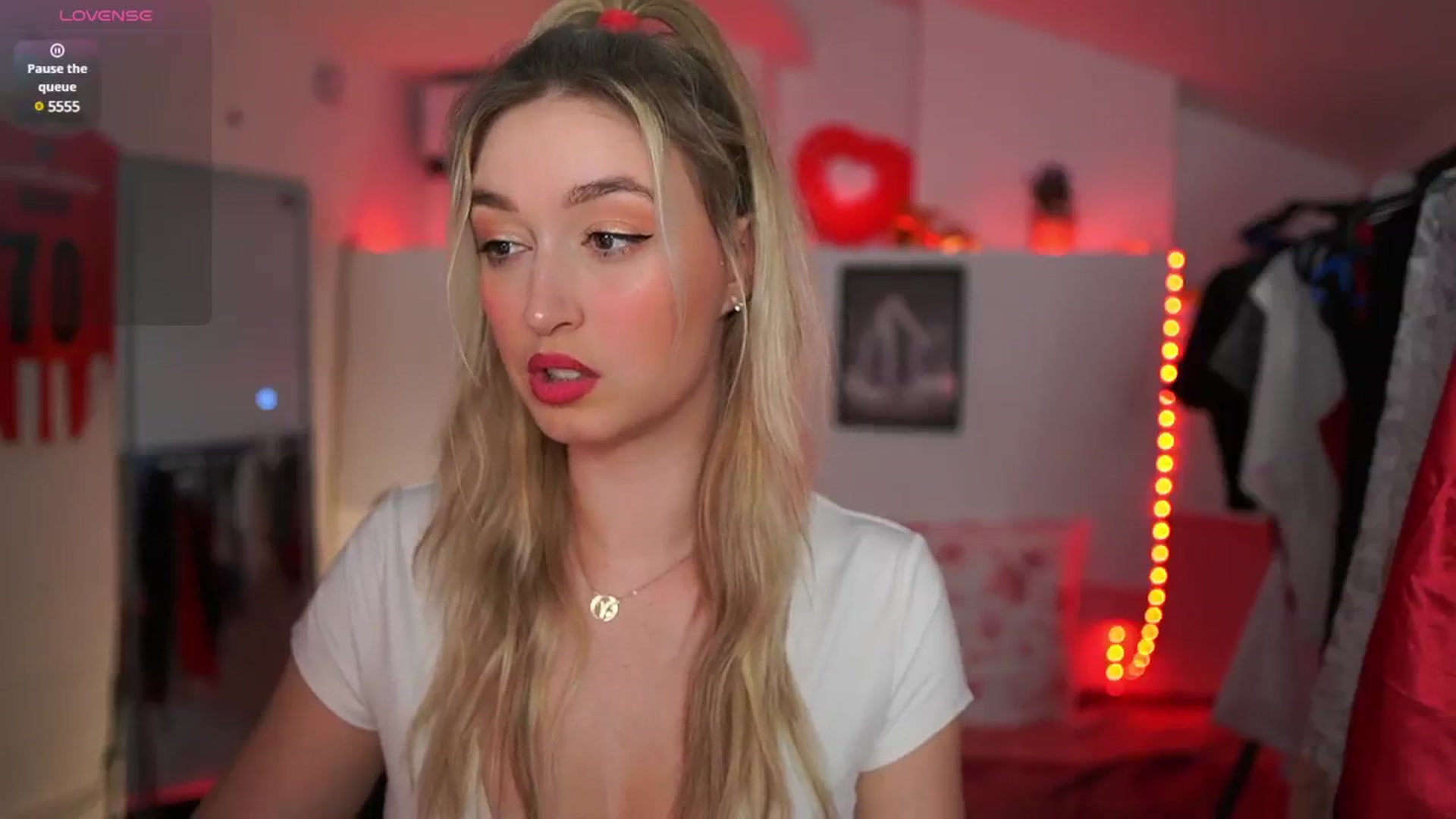 Gallery image thumbnail from Alexis__Texas's myfreecams stream on, 03/23/2025, 20:28 image 11 of 20