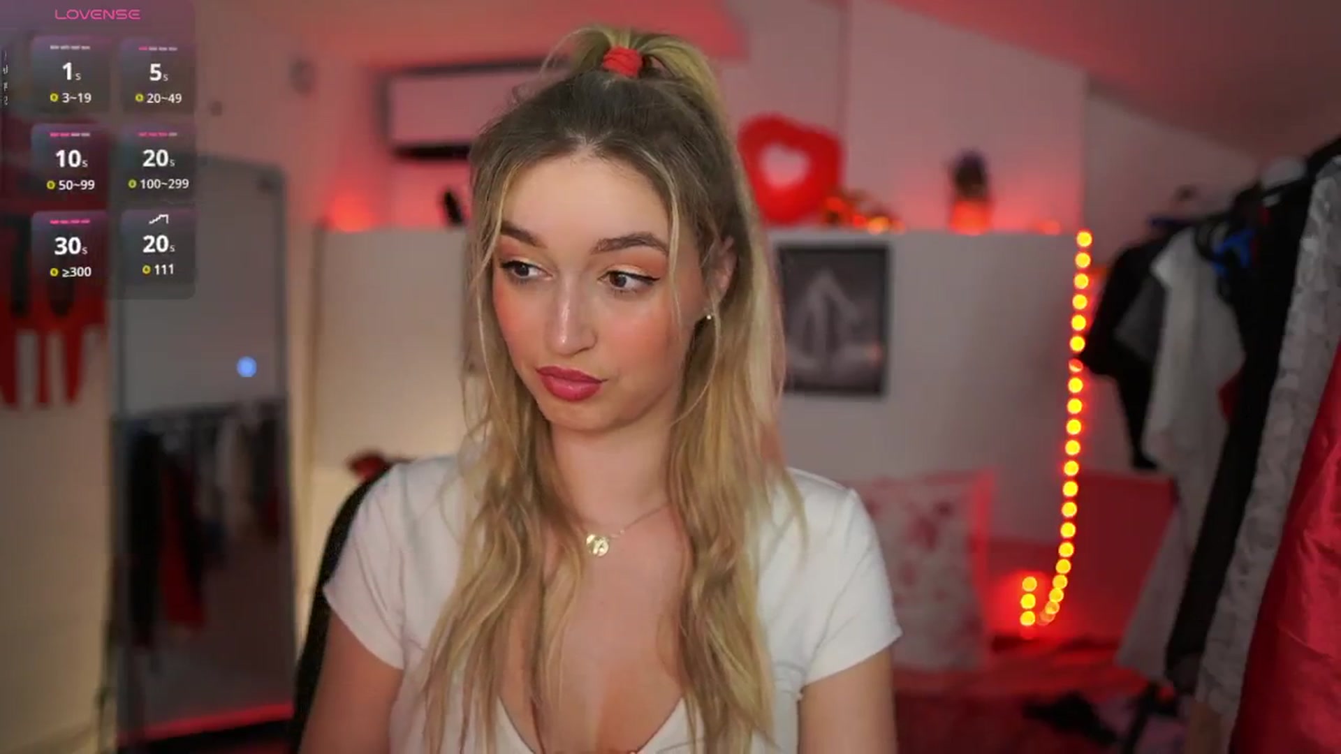Gallery image thumbnail from Alexis__Texas's myfreecams stream on, 03/23/2025, 21:46 image 8 of 20