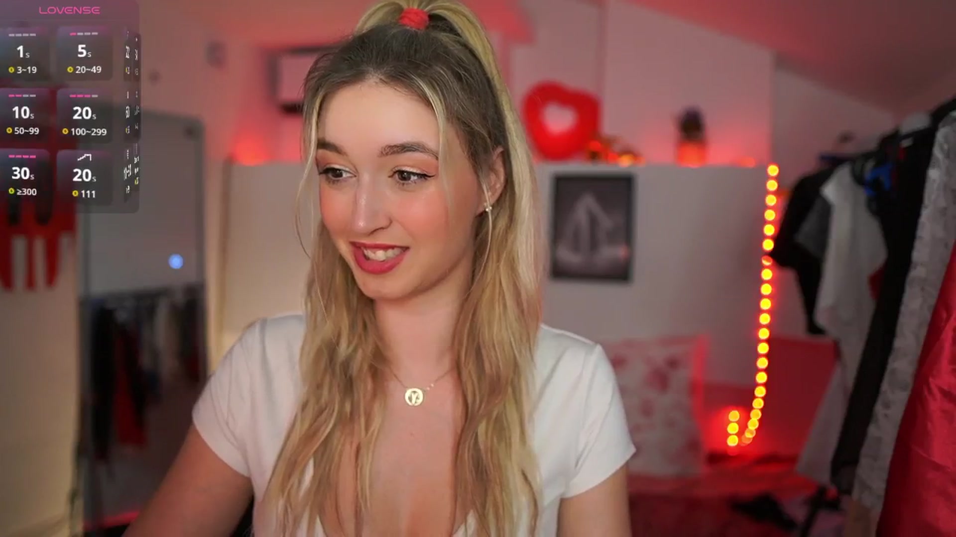 Gallery image thumbnail from Alexis__Texas's myfreecams stream on, 03/23/2025, 21:46 image 14 of 20