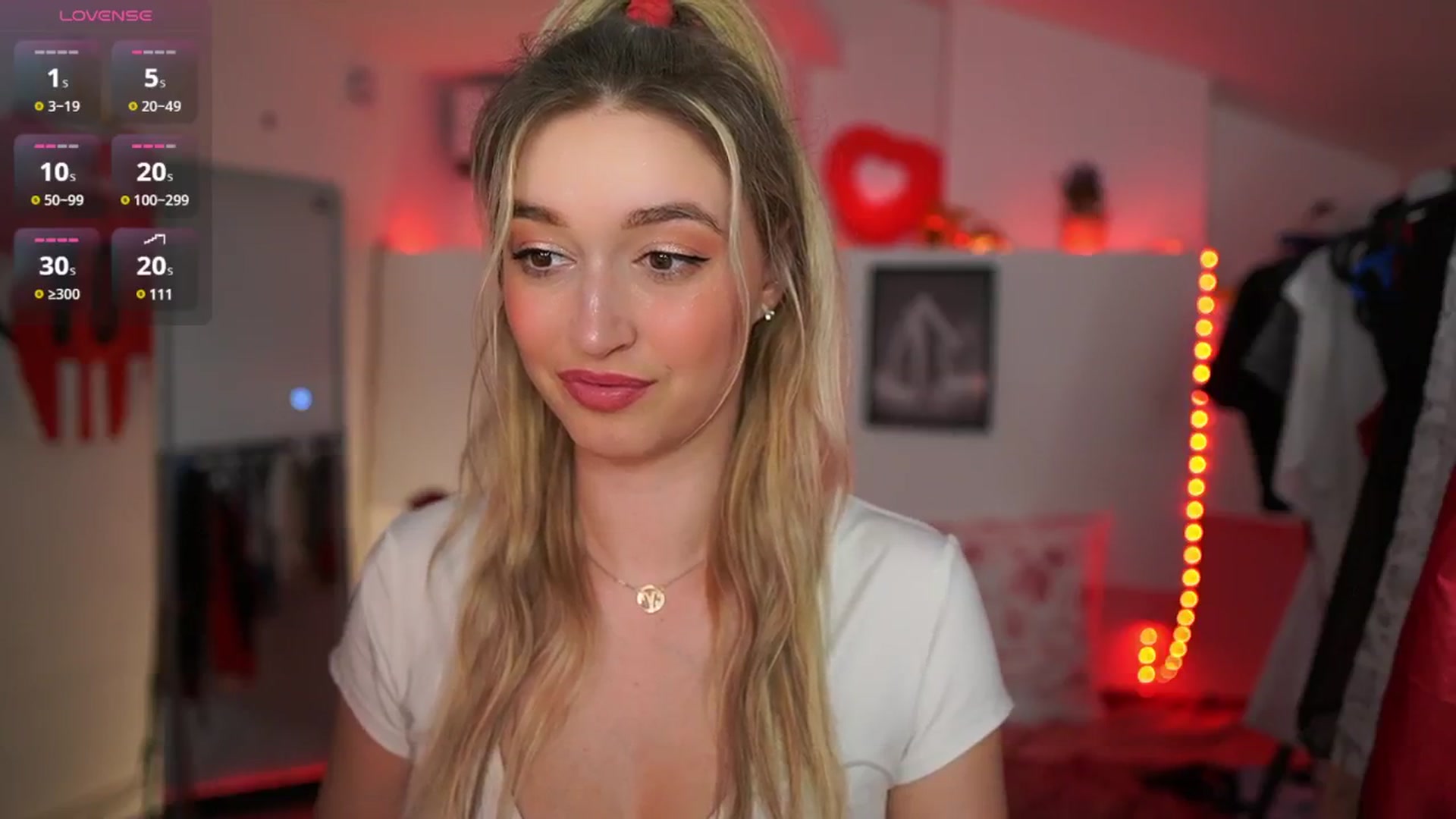 Gallery image thumbnail from Alexis__Texas's myfreecams stream on, 03/23/2025, 22:26 image 20 of 20