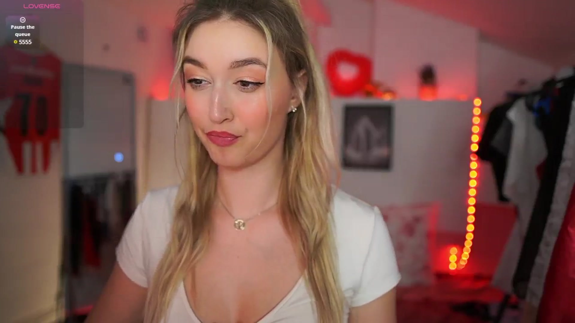 Gallery image thumbnail from Alexis__Texas's myfreecams stream on, 03/23/2025, 22:26 image 4 of 20