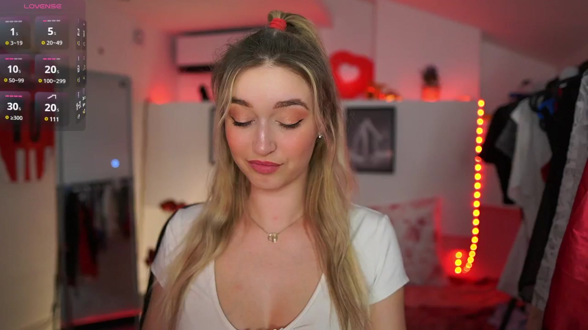 Gallery image thumbnail from Alexis__Texas's myfreecams stream on, 03/24/2025, 24:22 image 1 of 20