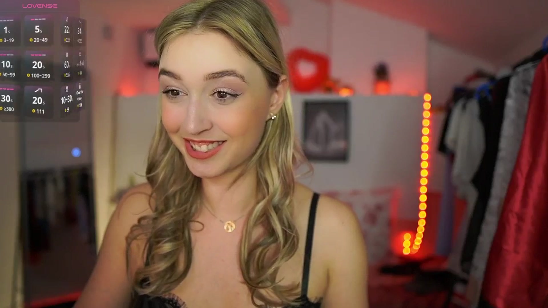 Gallery image thumbnail from Alexis__Texas's myfreecams stream on, 03/28/2025, 21:41 image 15 of 20